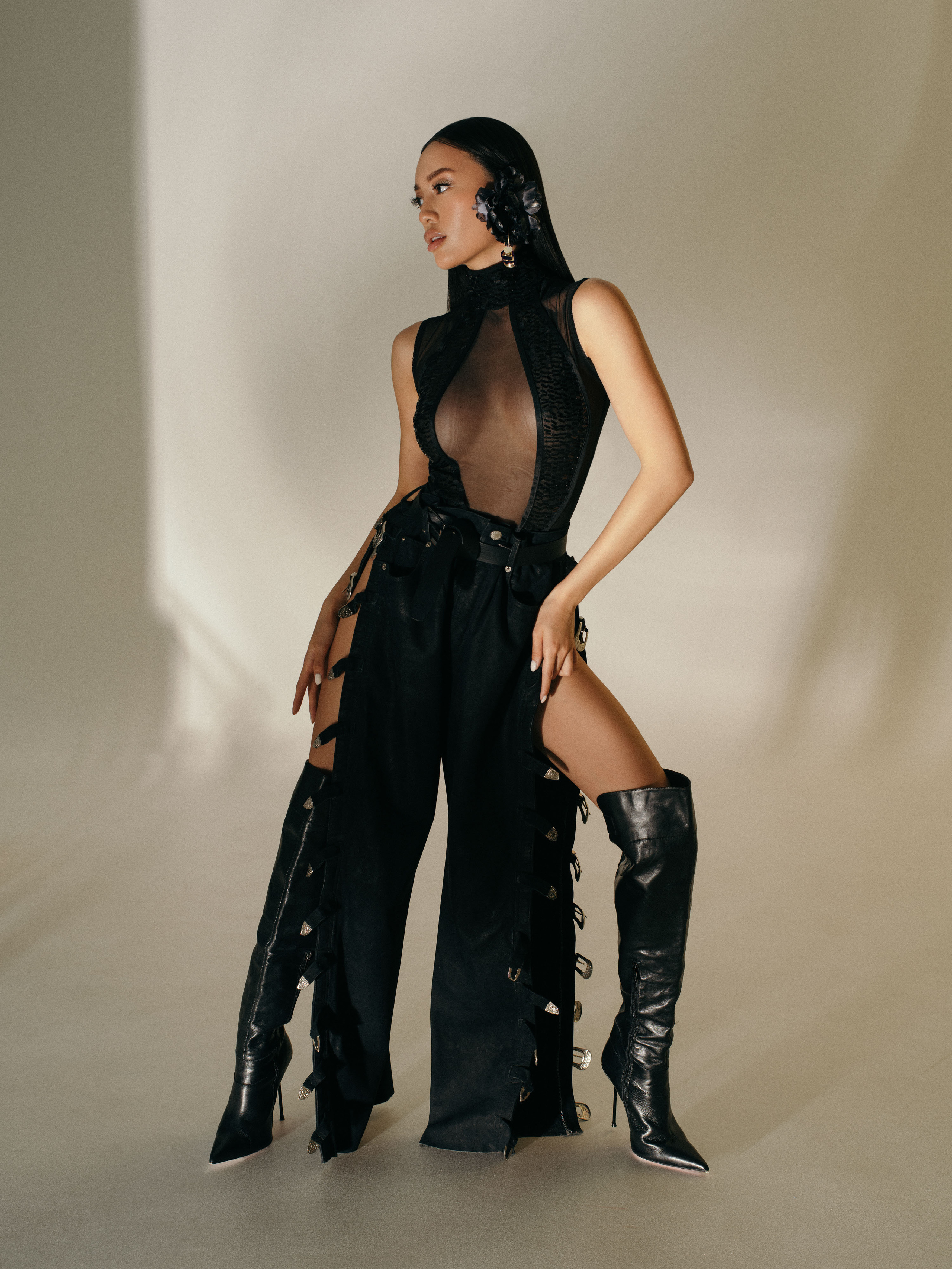 Ли. Рекламный и портретный фотограф в Украине. Андрей Дерич