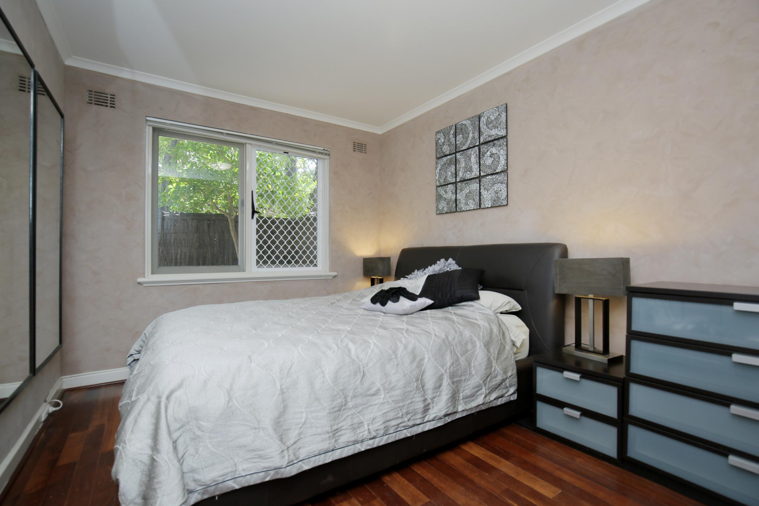 Basic. Realestate Editor