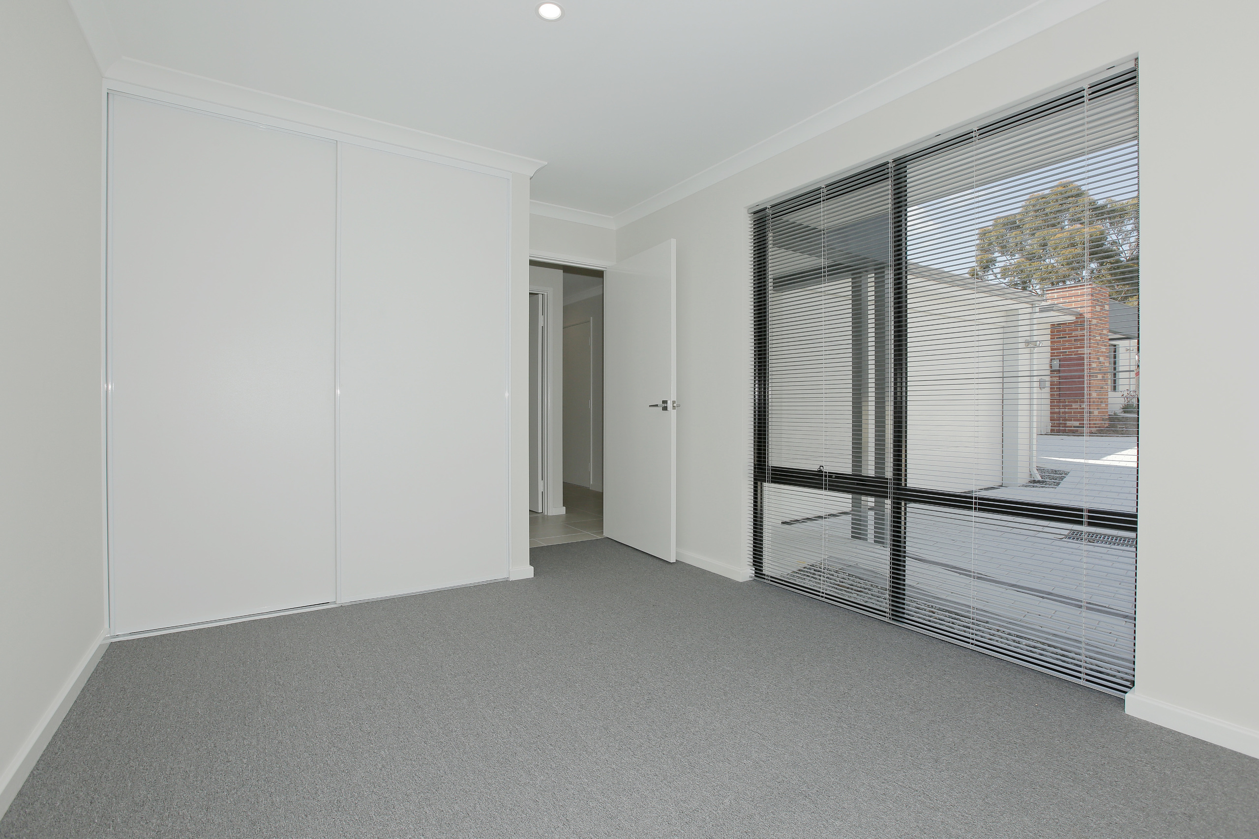 Basic. Realestate Editor