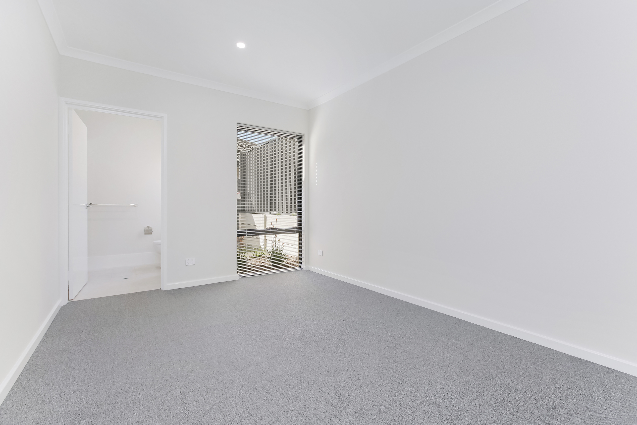 Basic. Realestate Editor