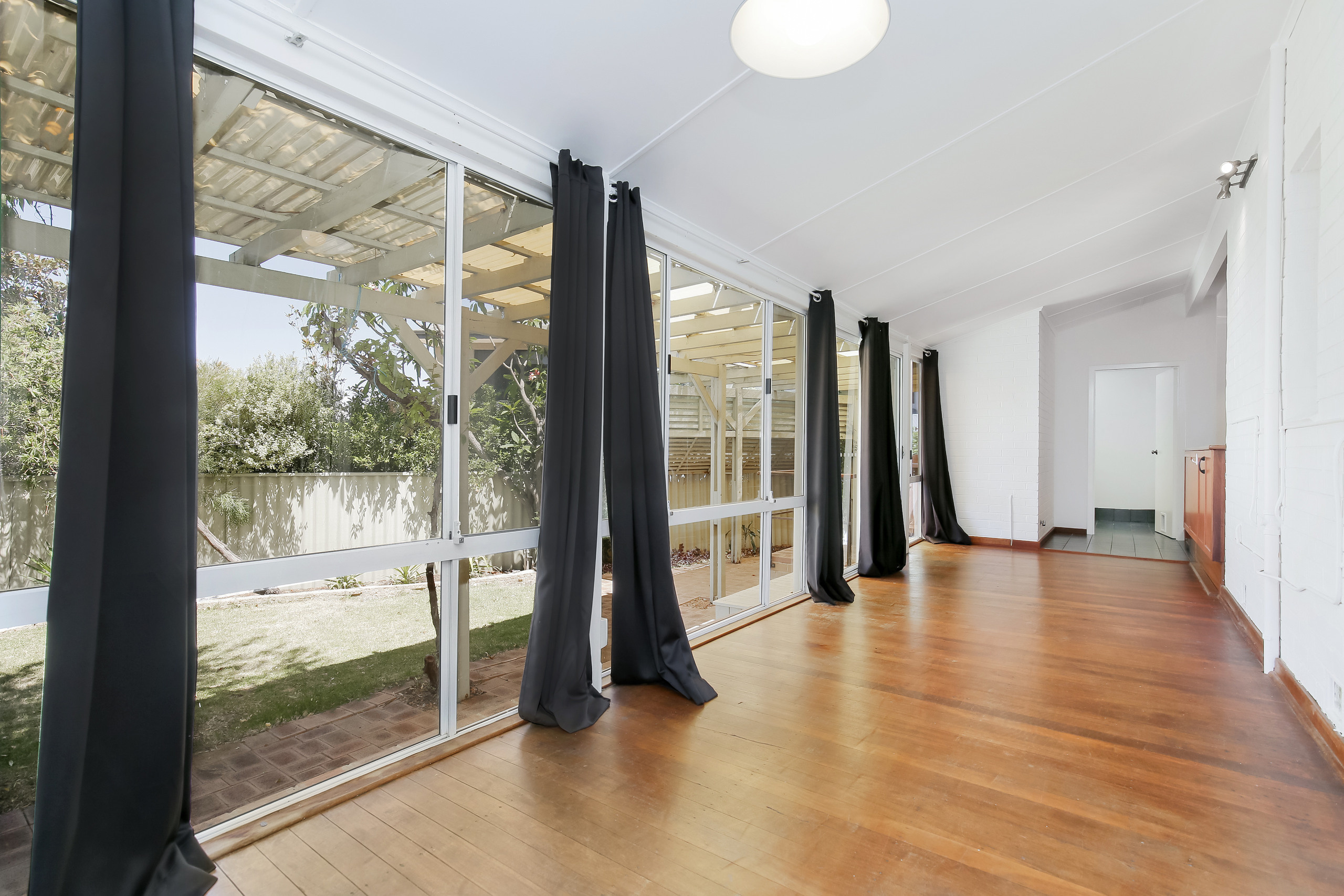 Basic. Realestate Editor