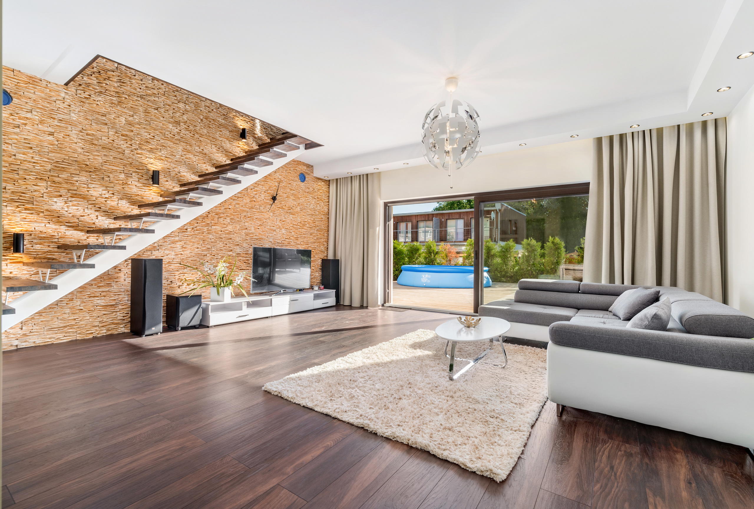 Basic. Realestate Editor