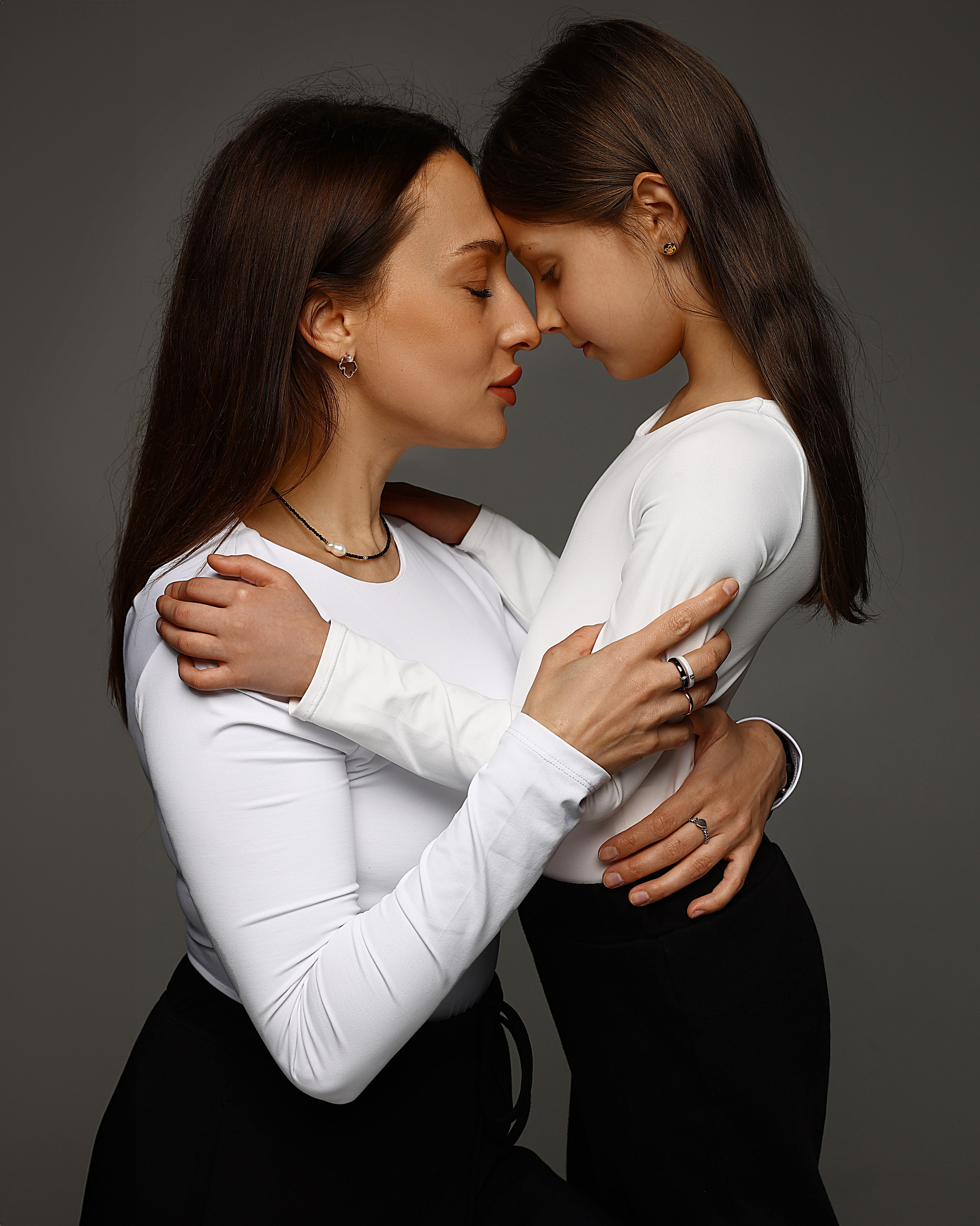 Влада і Крістіна. Головна