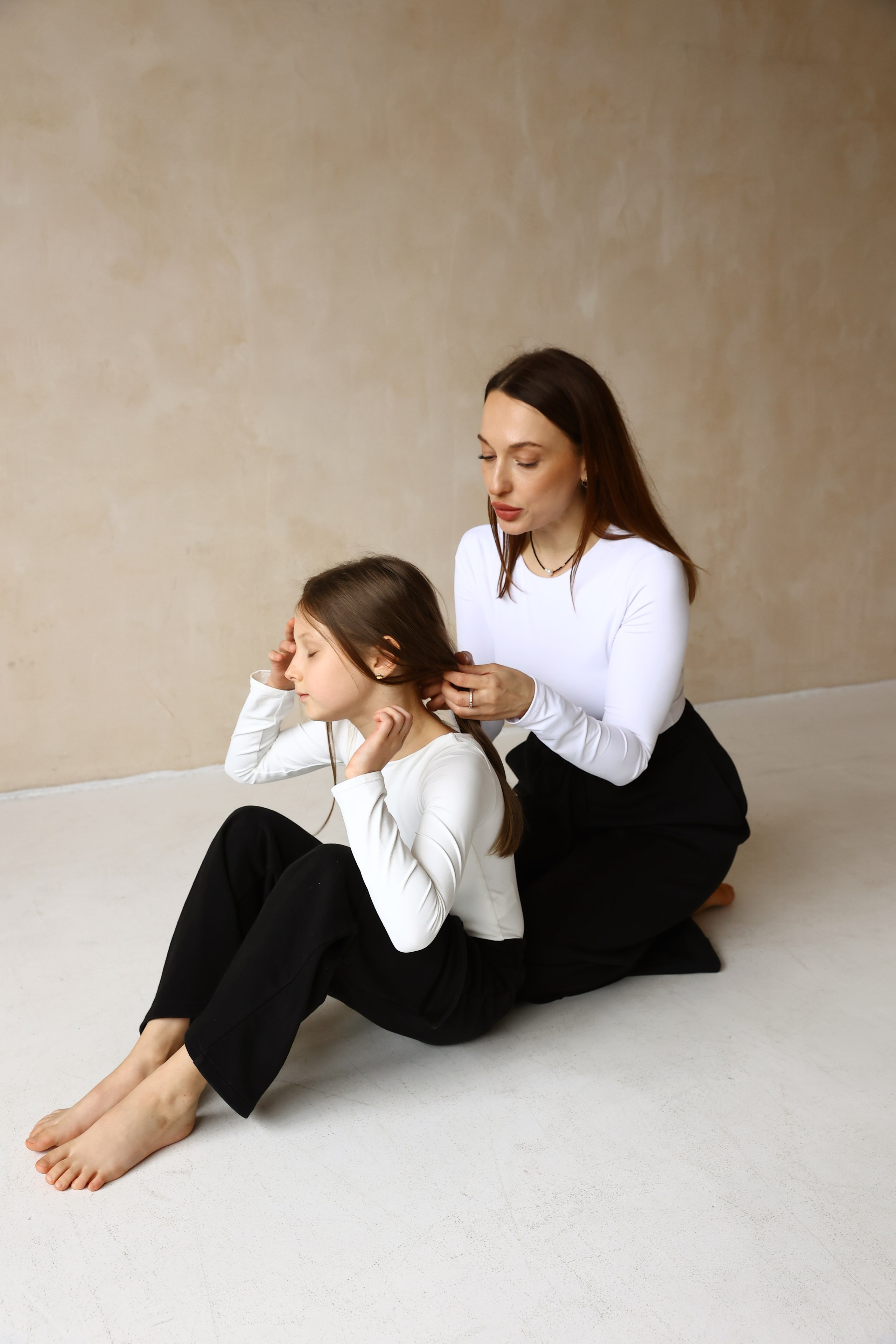 Влада і Крістіна. Головна