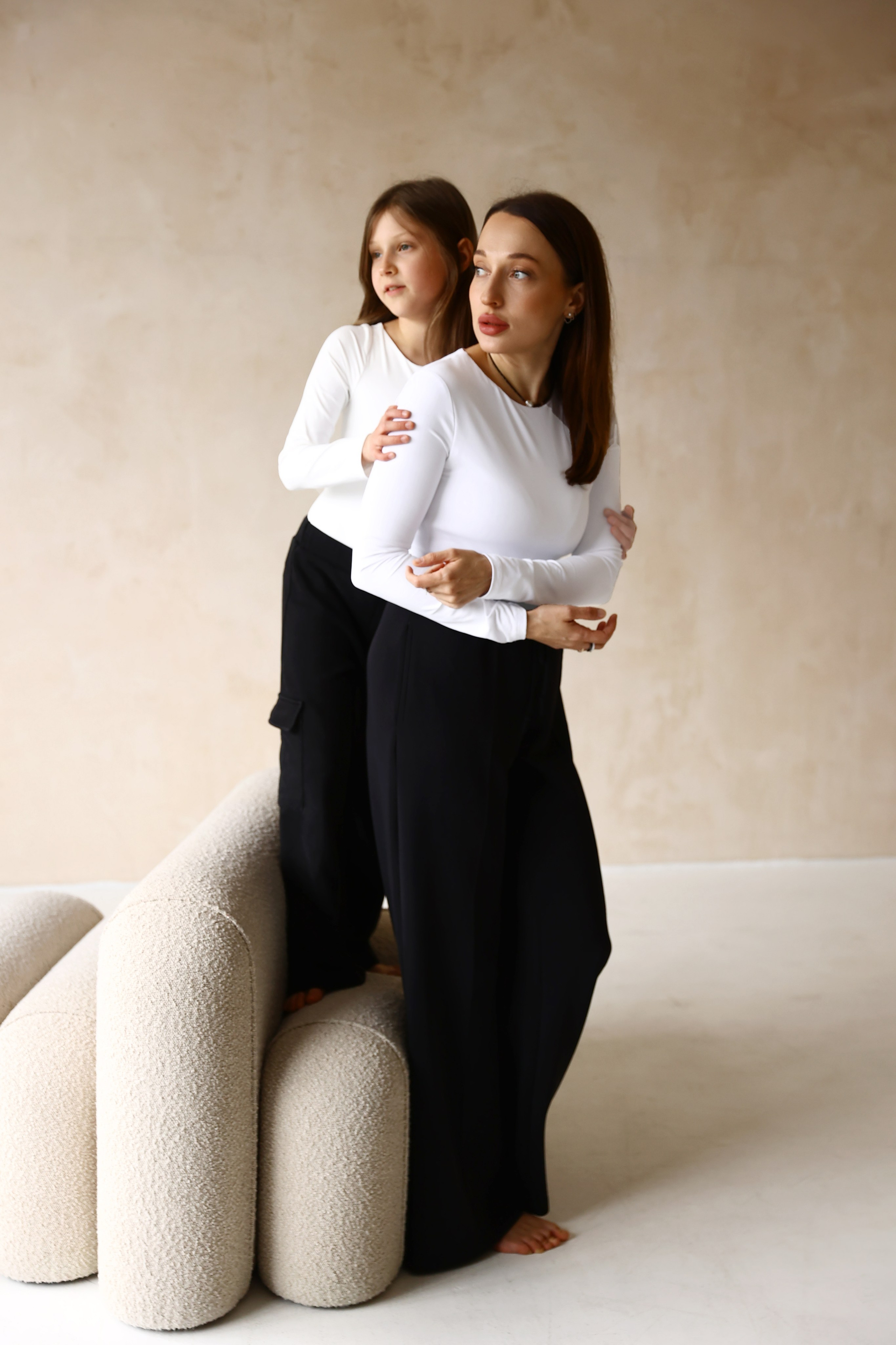 Влада і Крістіна. Головна