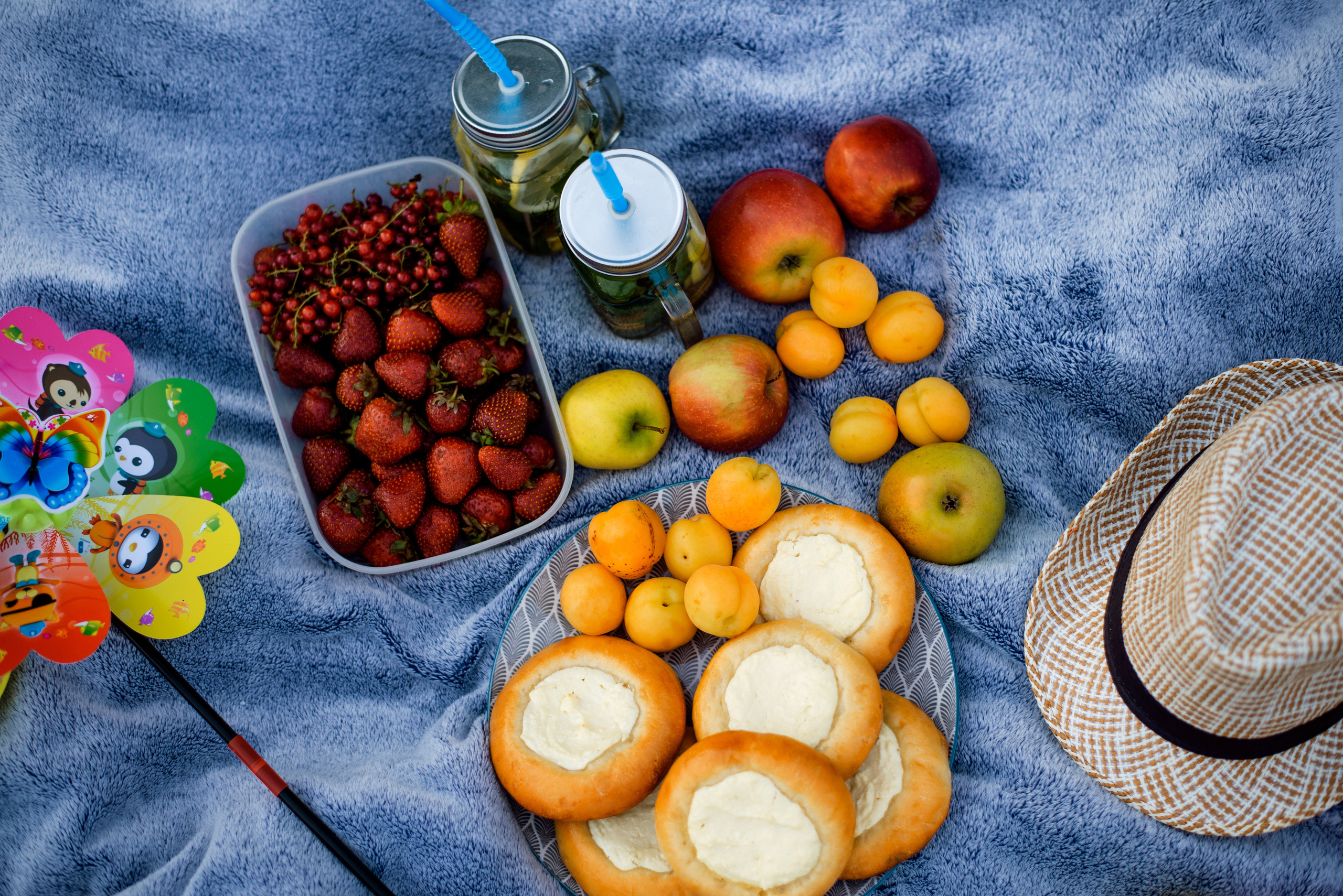 Emilia and family. Semashko Photography — весільні та сімейні фотографи