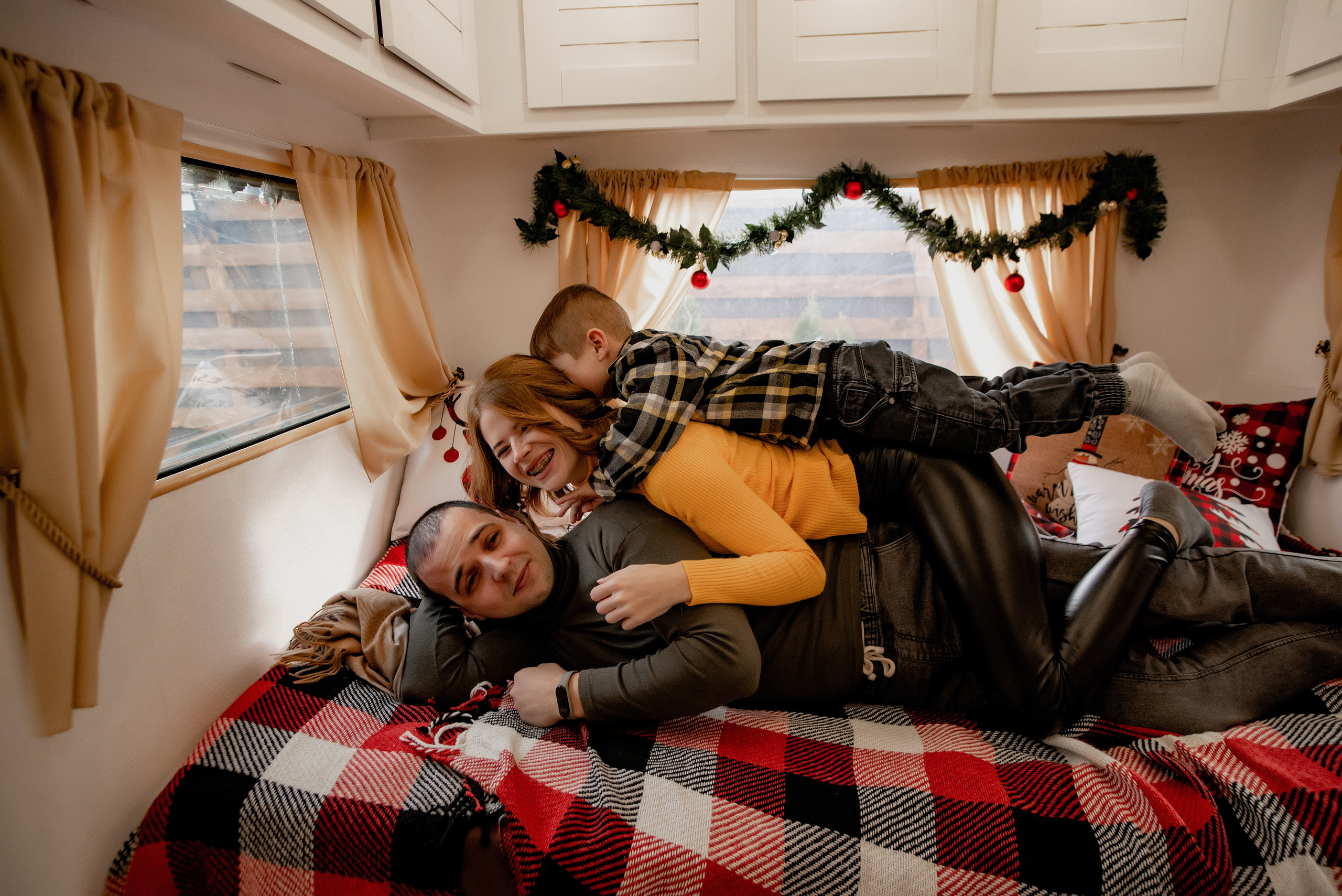 Сергій + Віка + Ярослав. Semashko Photography — весільне та сімейне фото, Олег І Наталі Семашко