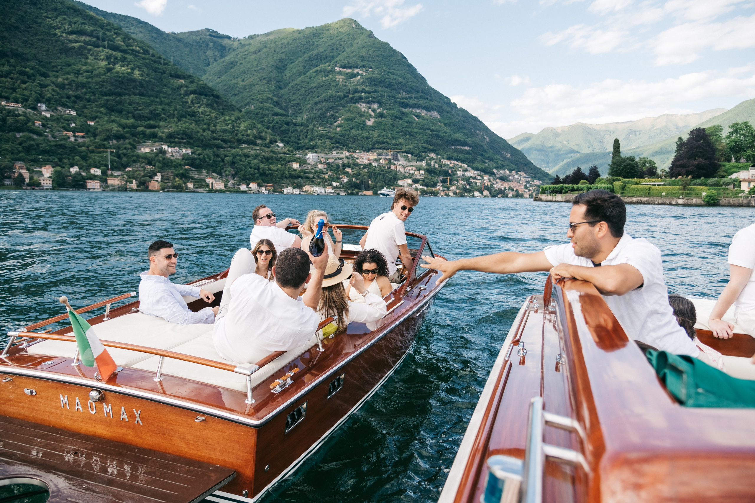 BOAT TRIP ABIGAIL & NICK. Luxury wedding photographer in Italy | Irina Armonia