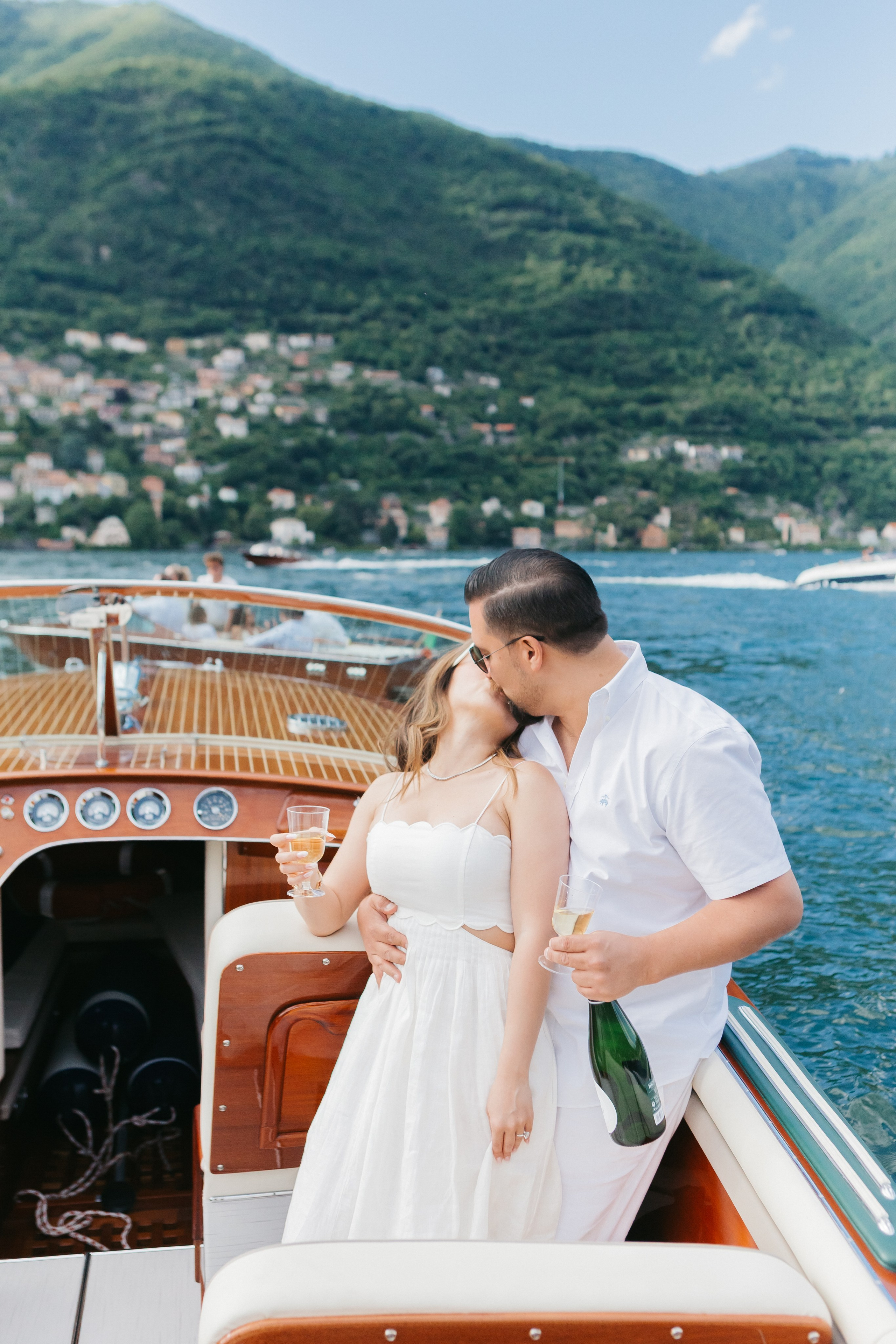 BOAT TRIP ABIGAIL & NICK. Luxury wedding photographer in Italy | Irina Armonia