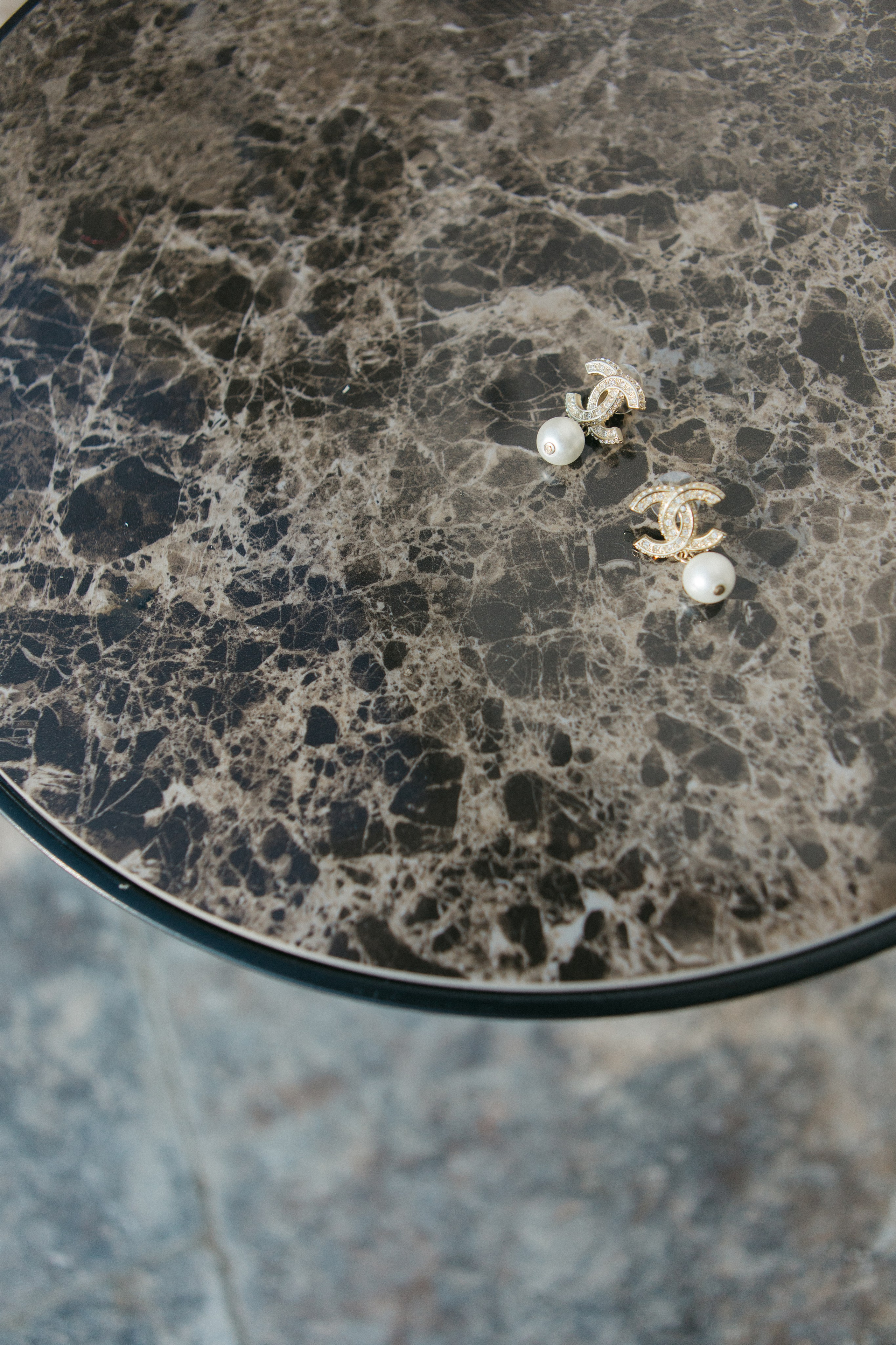 Chanel bridal earrings featuring an elegant, luxury design for a wedding look