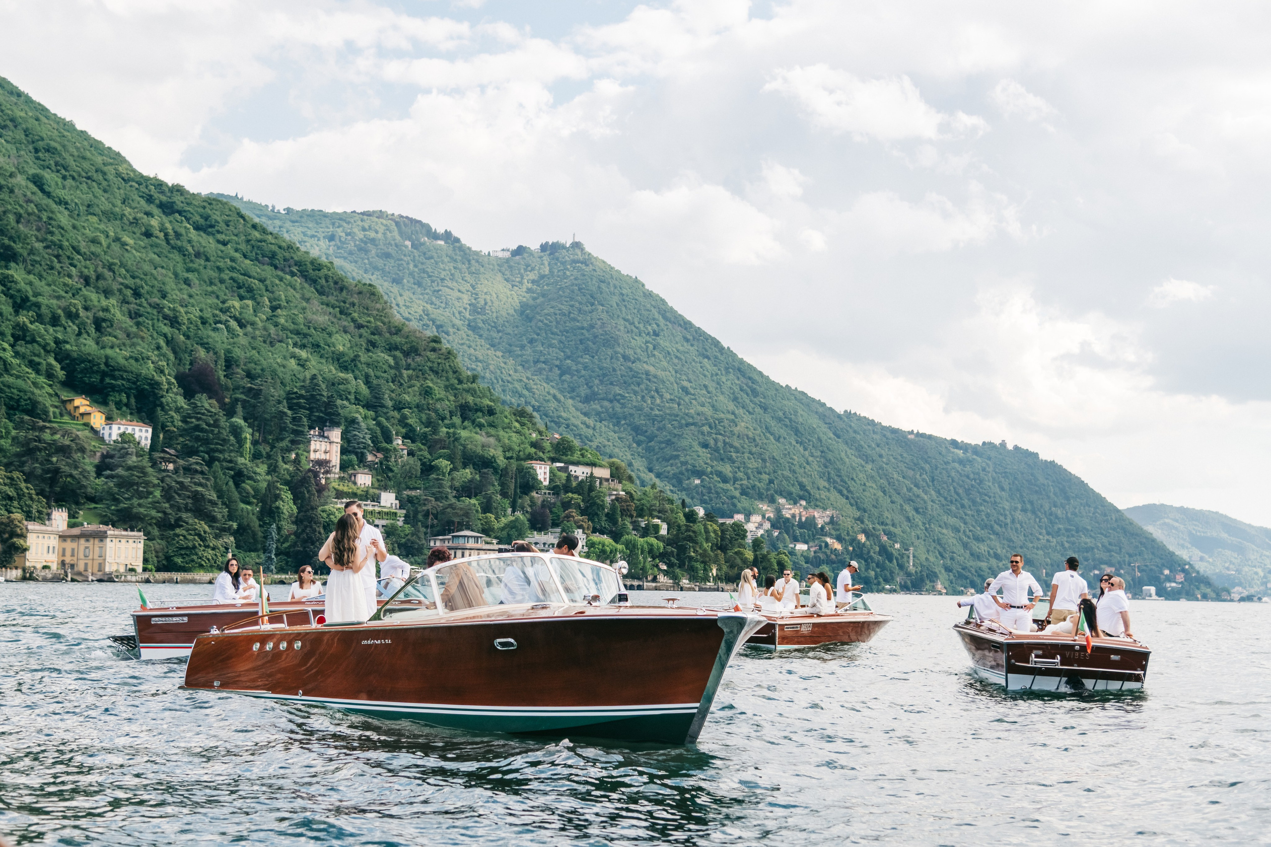 BOAT TRIP ABIGAIL & NICK. Luxury wedding photographer in Italy | Irina Armonia
