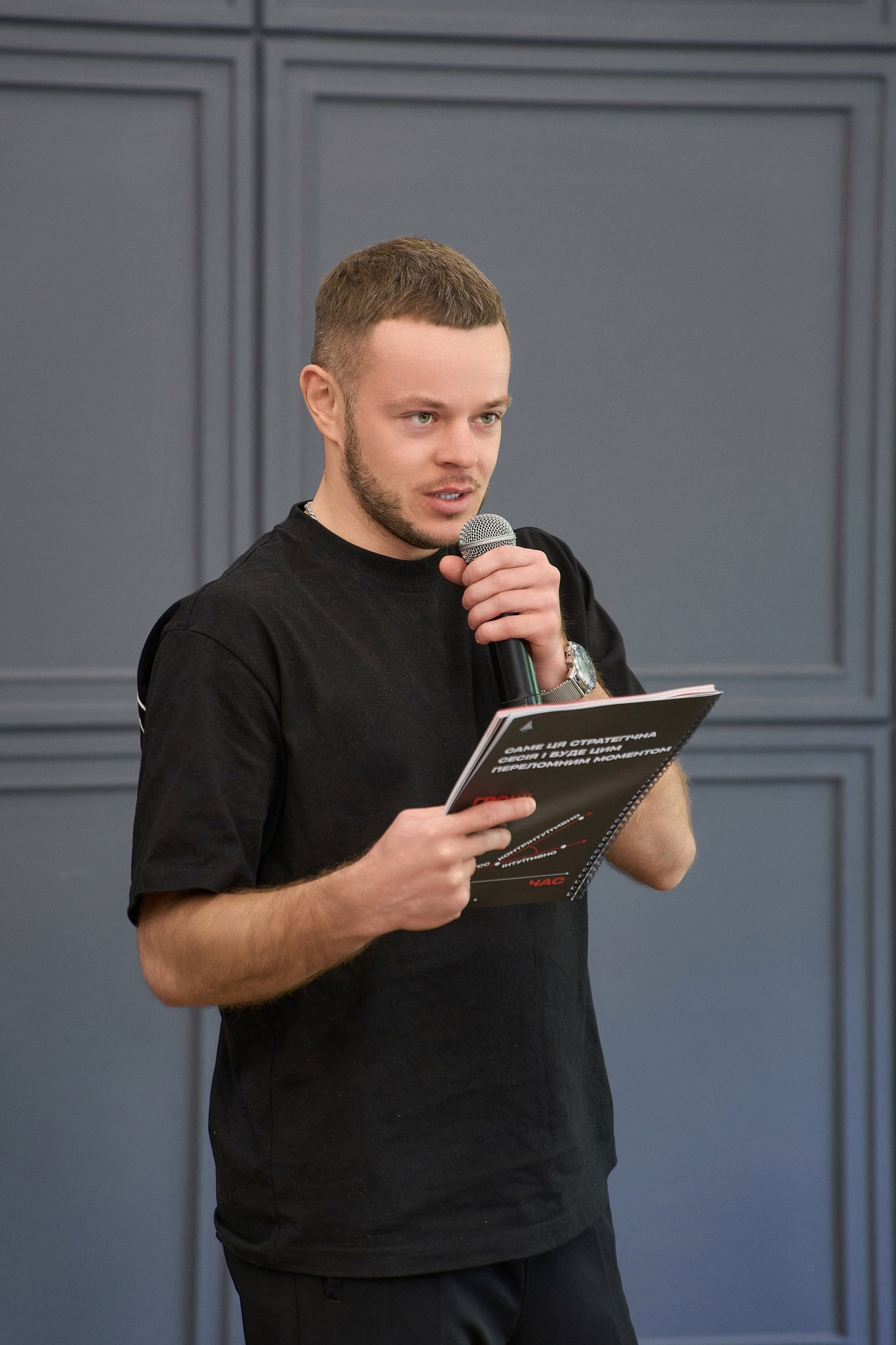 Стратегічна сесія Андрія Пивоварова. Avocado Film — фото та відео зйомка