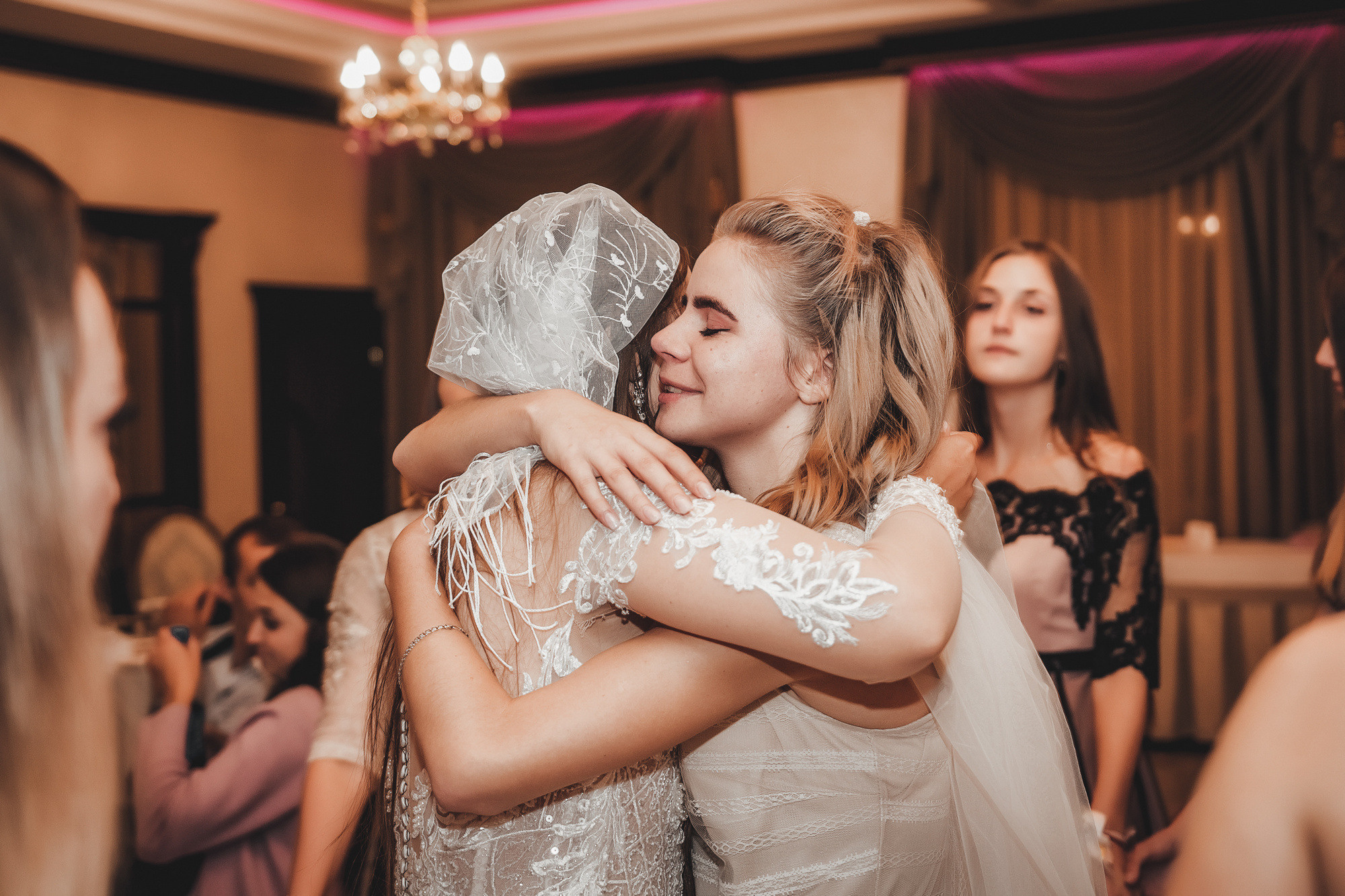 Юлія та В’ячеслав. Avocado Film — фото та відео зйомка