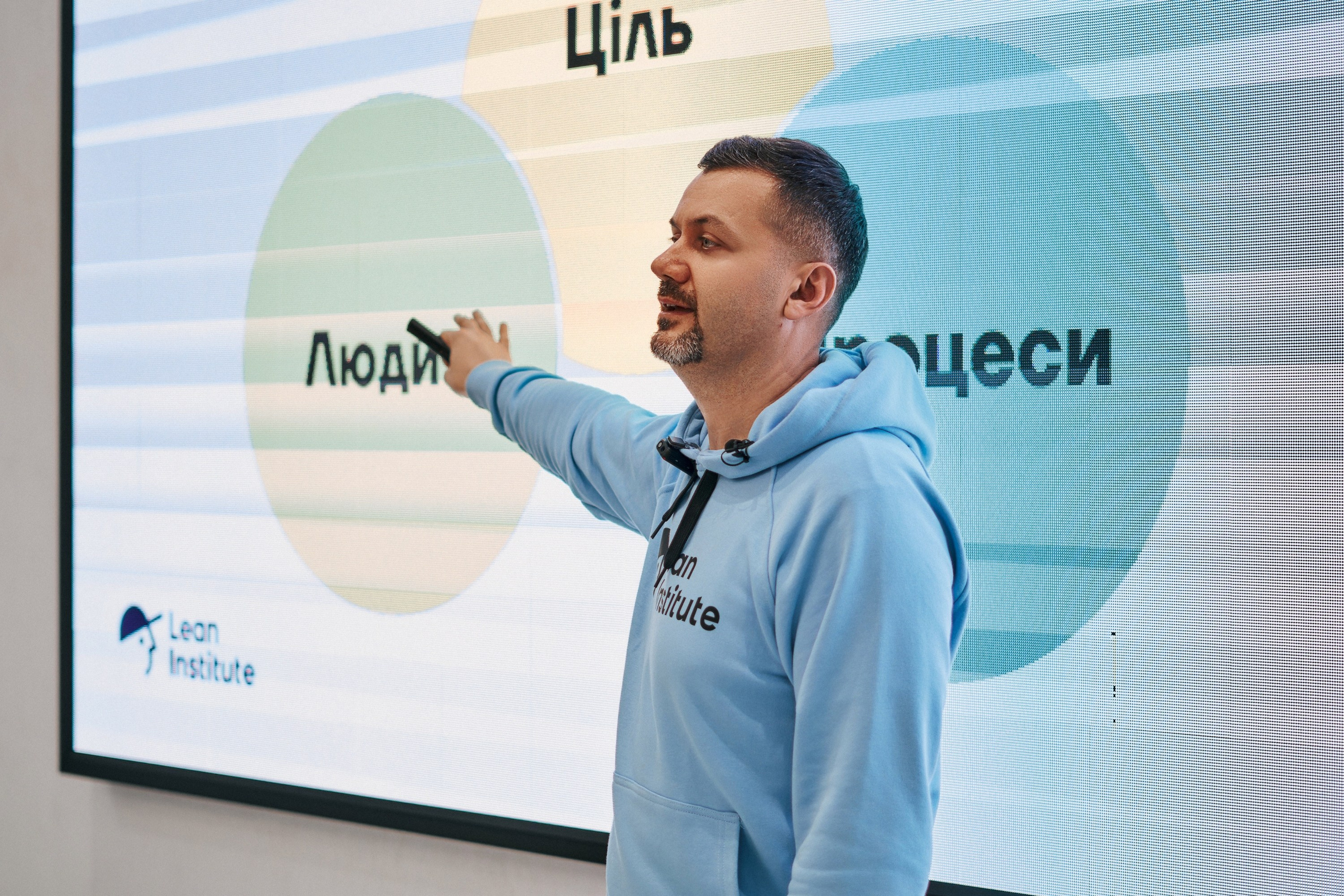 VnBS | Вінницька бізнес-школа. Avocado Film — фото та відео зйомка