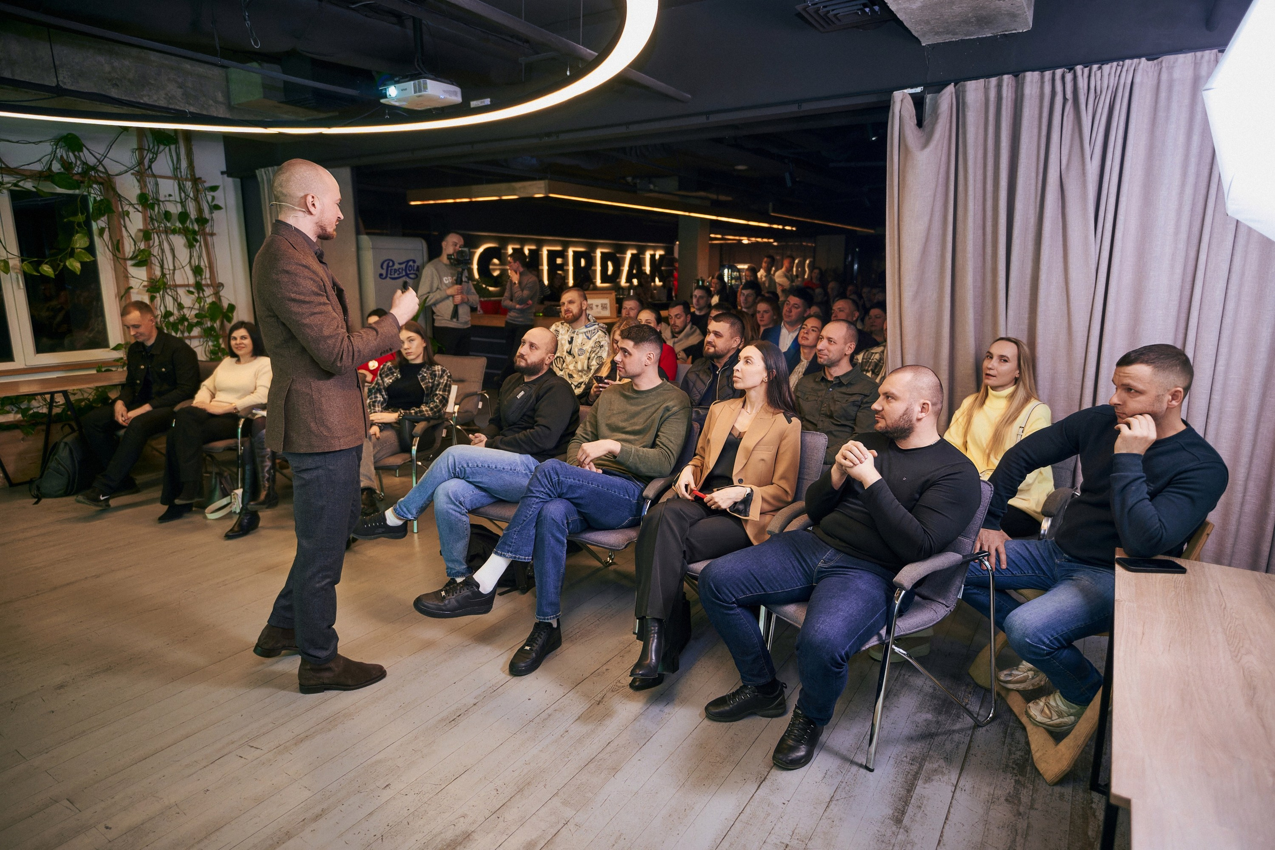 Майстер клас в Cherdak Space. Avocado Film — фото та відео зйомка