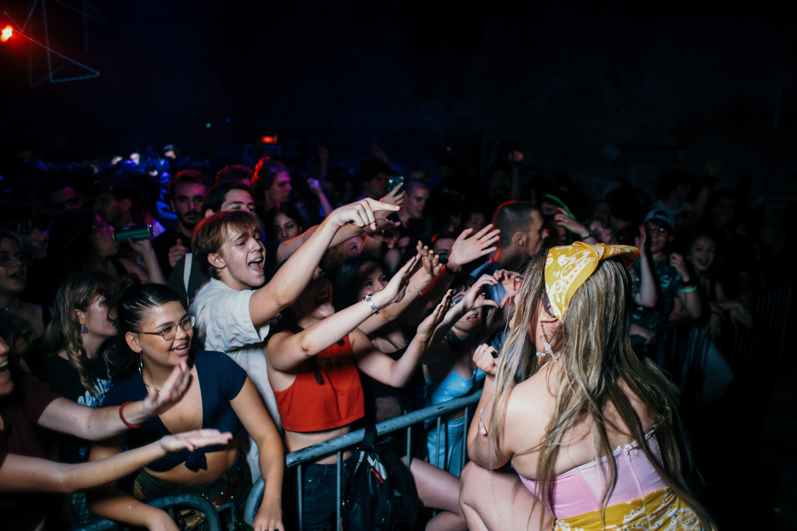 Parties. Magnum Roman Photographer