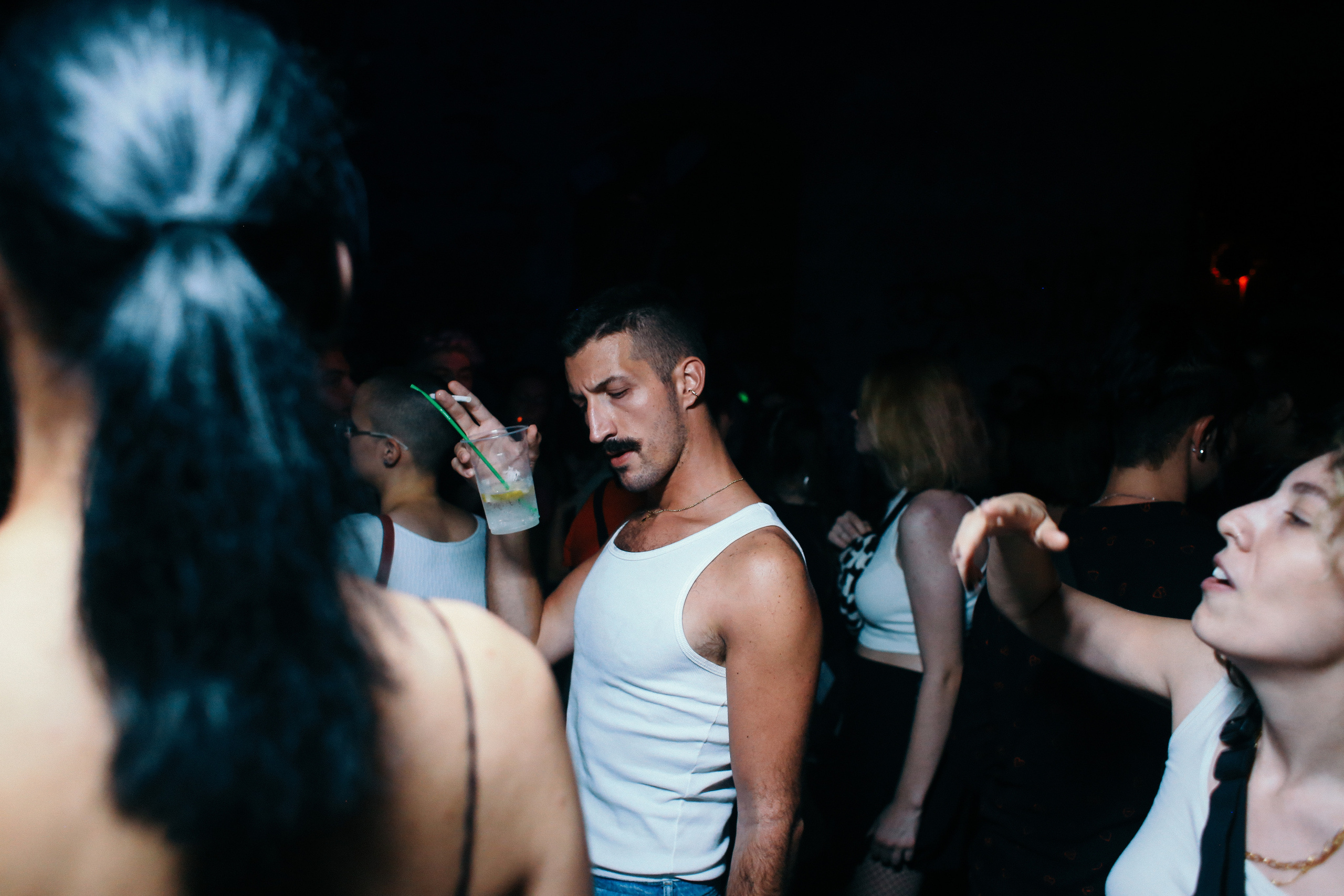 Parties. Magnum Roman Photographer