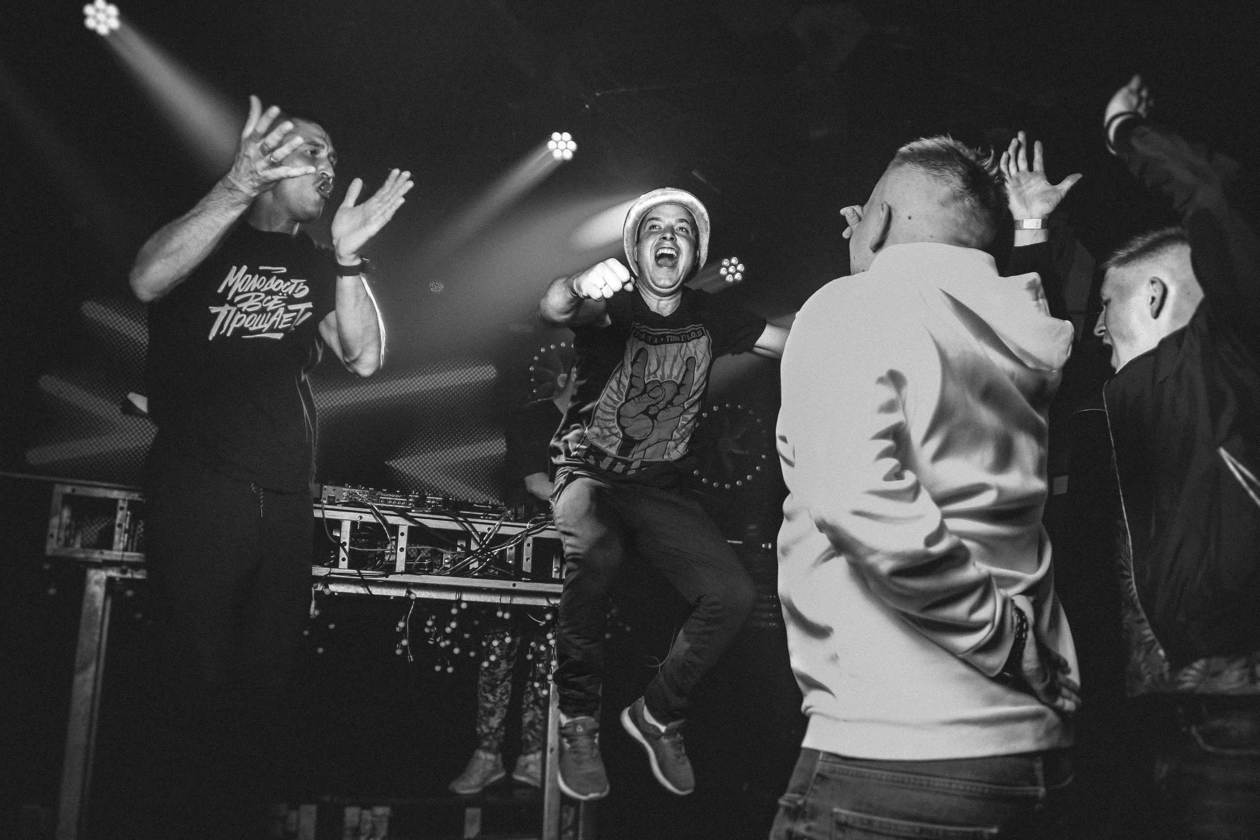 Parties. Magnum Roman Photographer