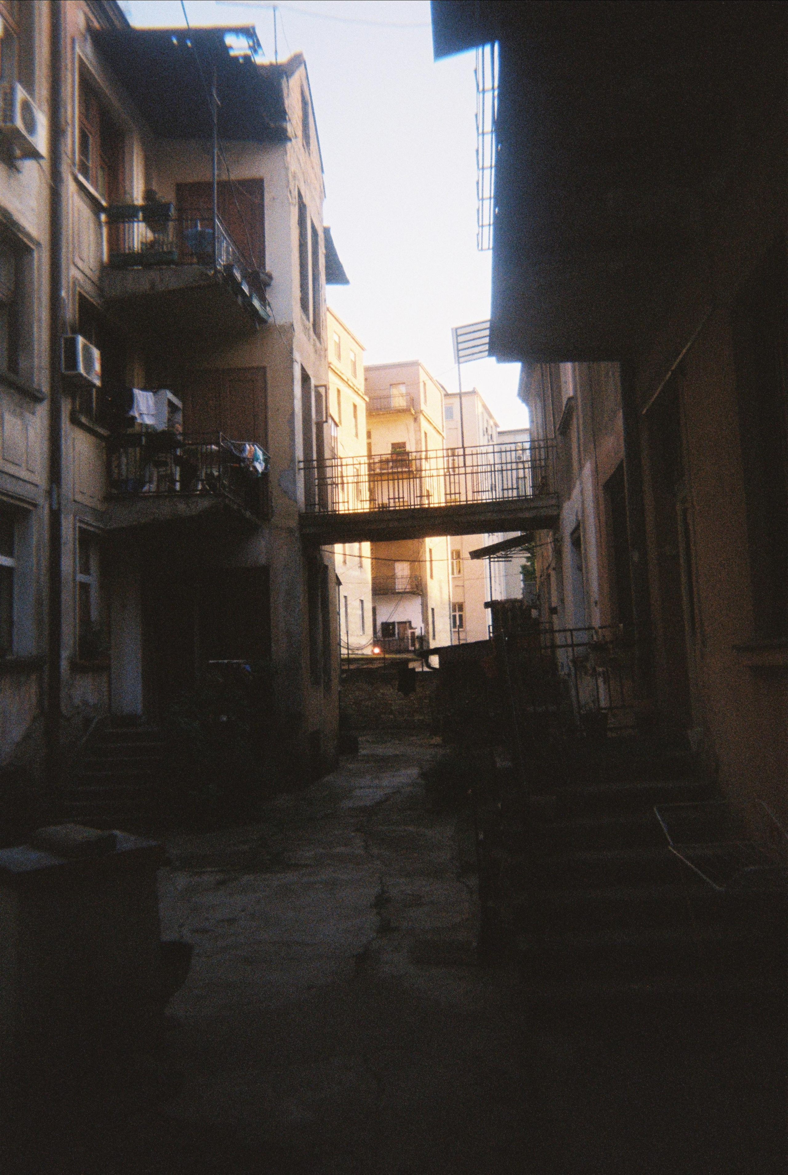 35 mm. Magnum Roman Photographer