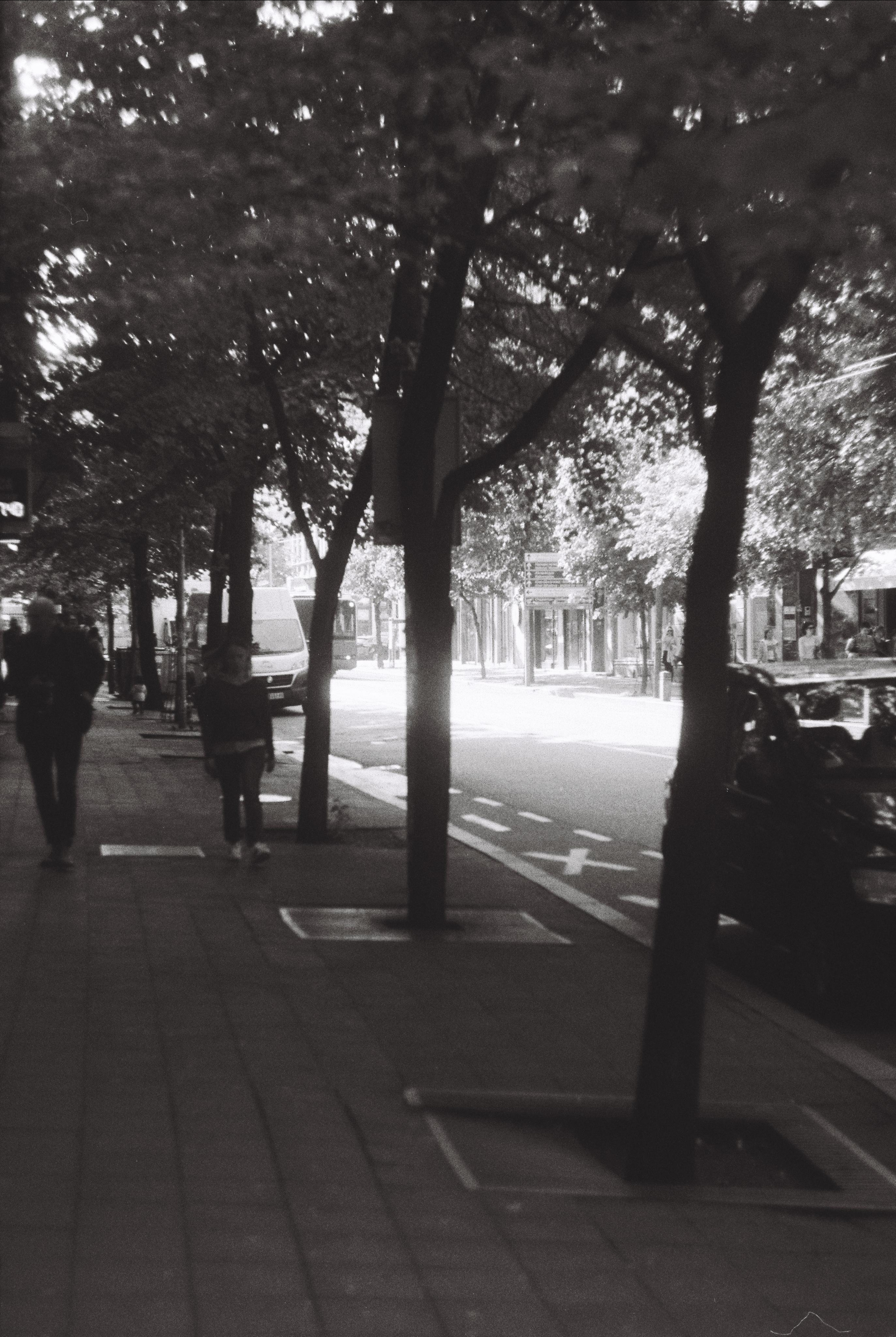 35 mm. Magnum Roman Photographer