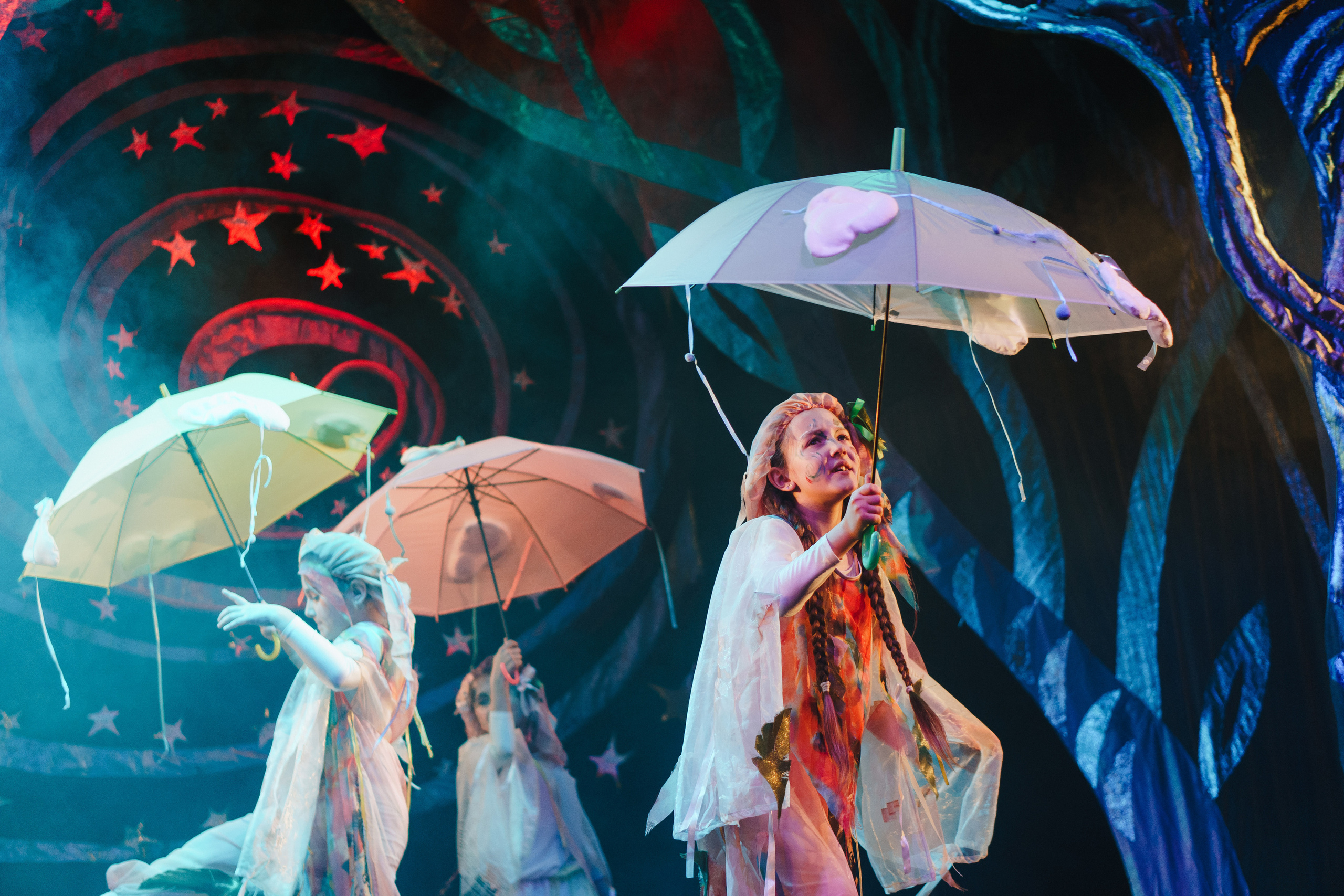 Театр «Сорванцы». Давайте никогда не расставаться. Фото • Відео • Аерозйомка • Контент для бізнесу