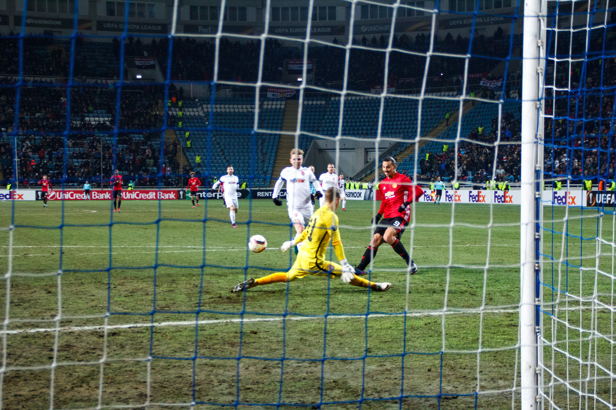Заря Луганск — Манчестер Юнайтед. Фото • Відео • Аерозйомка • Контент для бізнесу