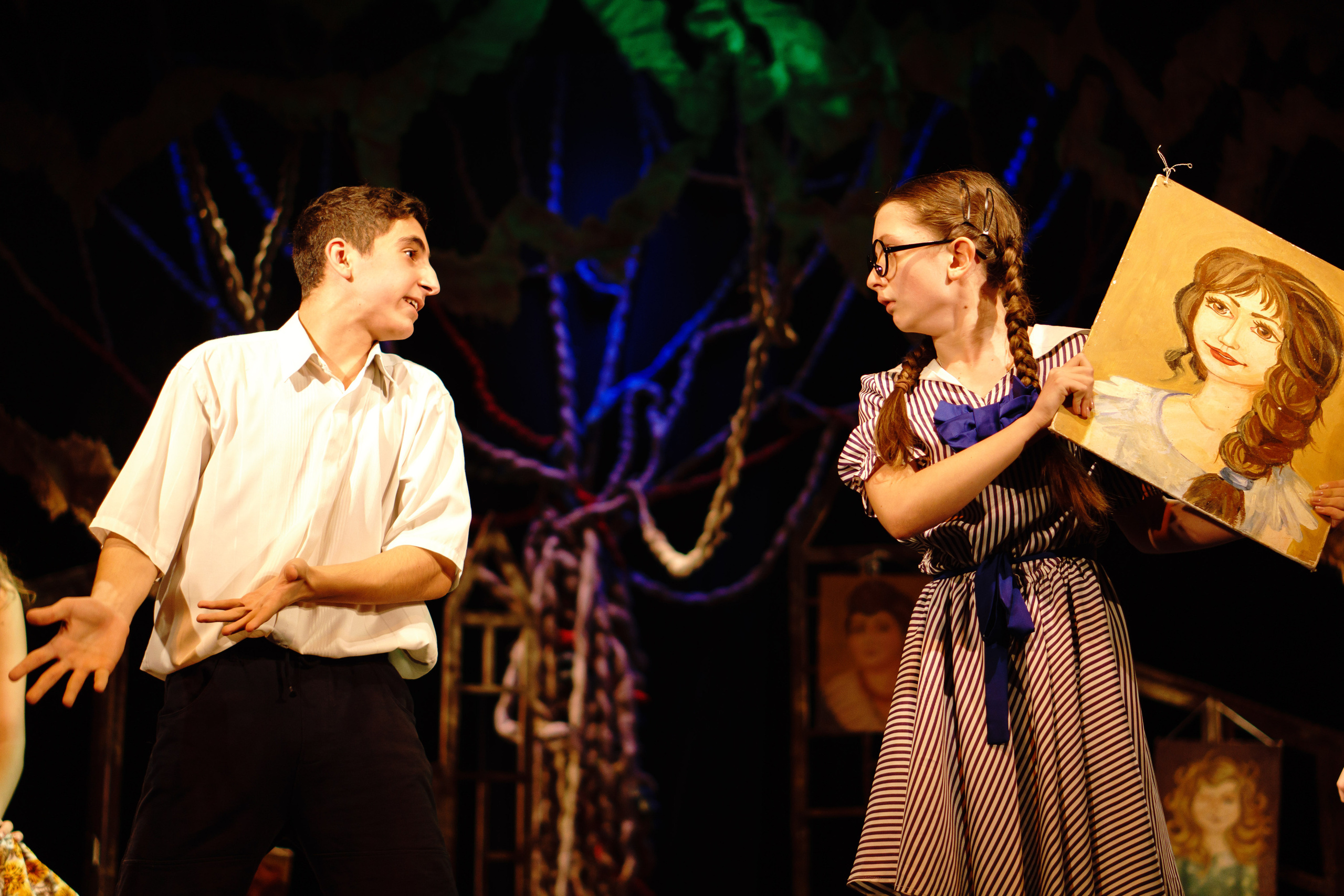 Театр «Сорванцы». Манюня. Фото • Відео • Аерозйомка • Контент для бізнесу