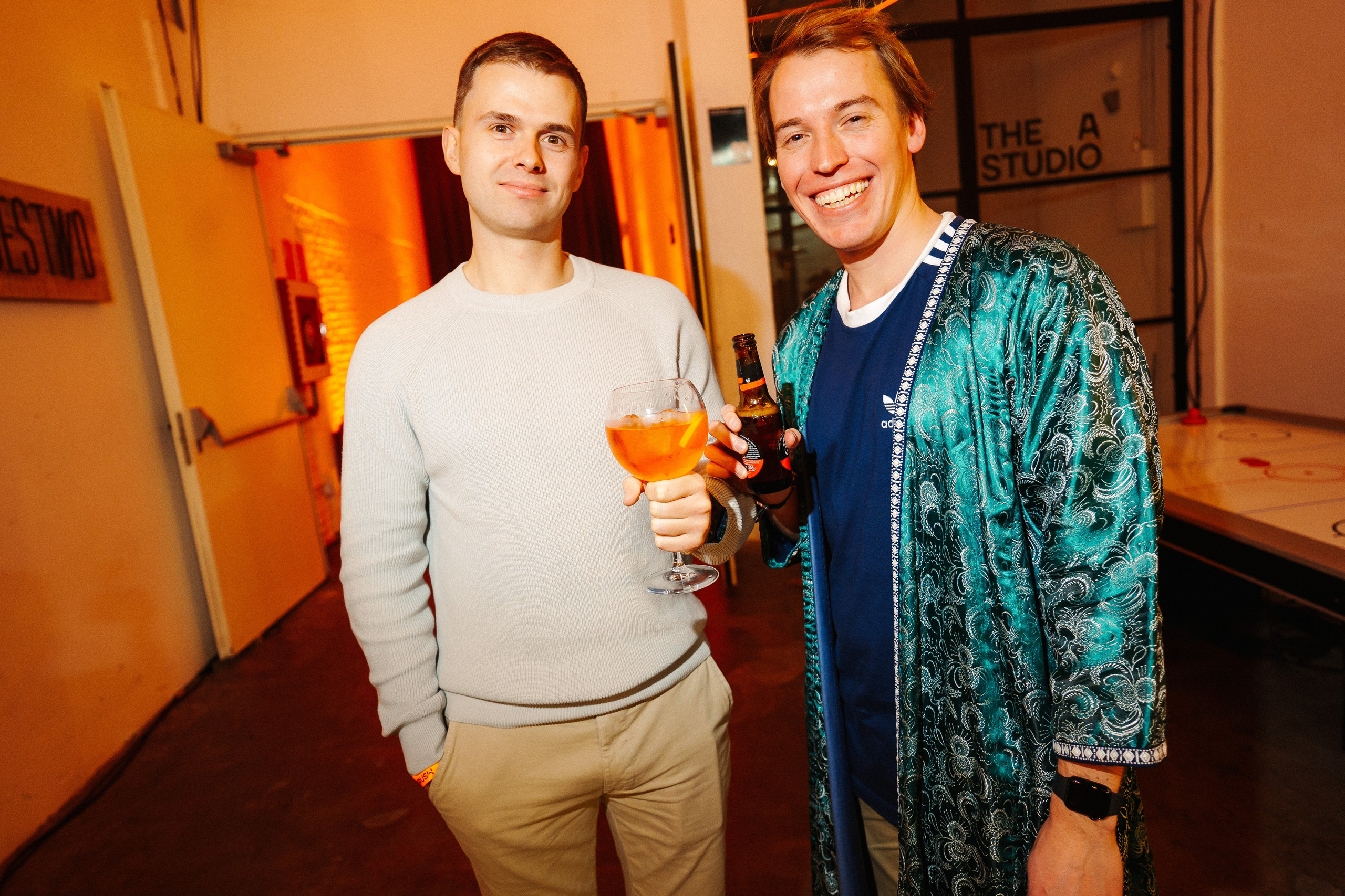 Barcelona — We shine together. Foto • Video • Produktion • Luftbildaufnahmen • Erstellung von Medien