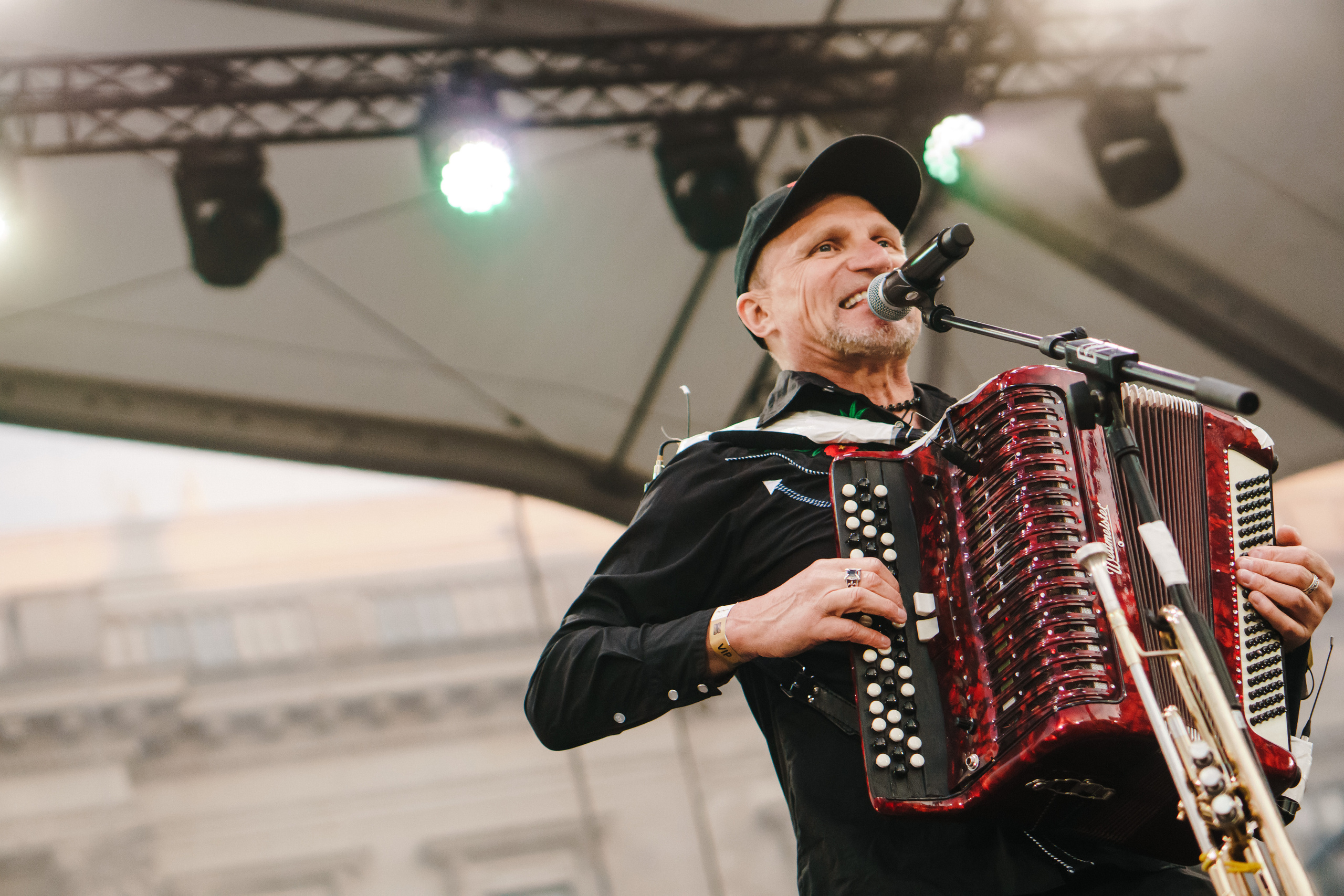 Life Will Win. Berlin. Photo • Video • Production • Aerial • Media Creation