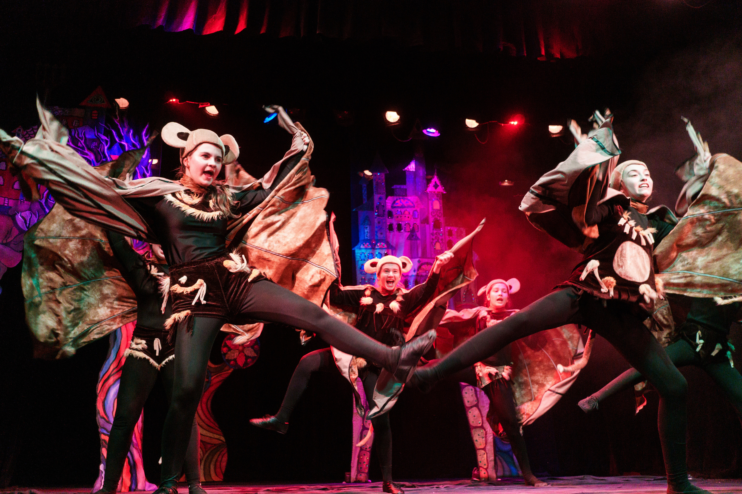 Театр «Сорванцы». Волшебник Изумрудного города. Фото • Видео • Аэросъемка • Контент для бизнеса