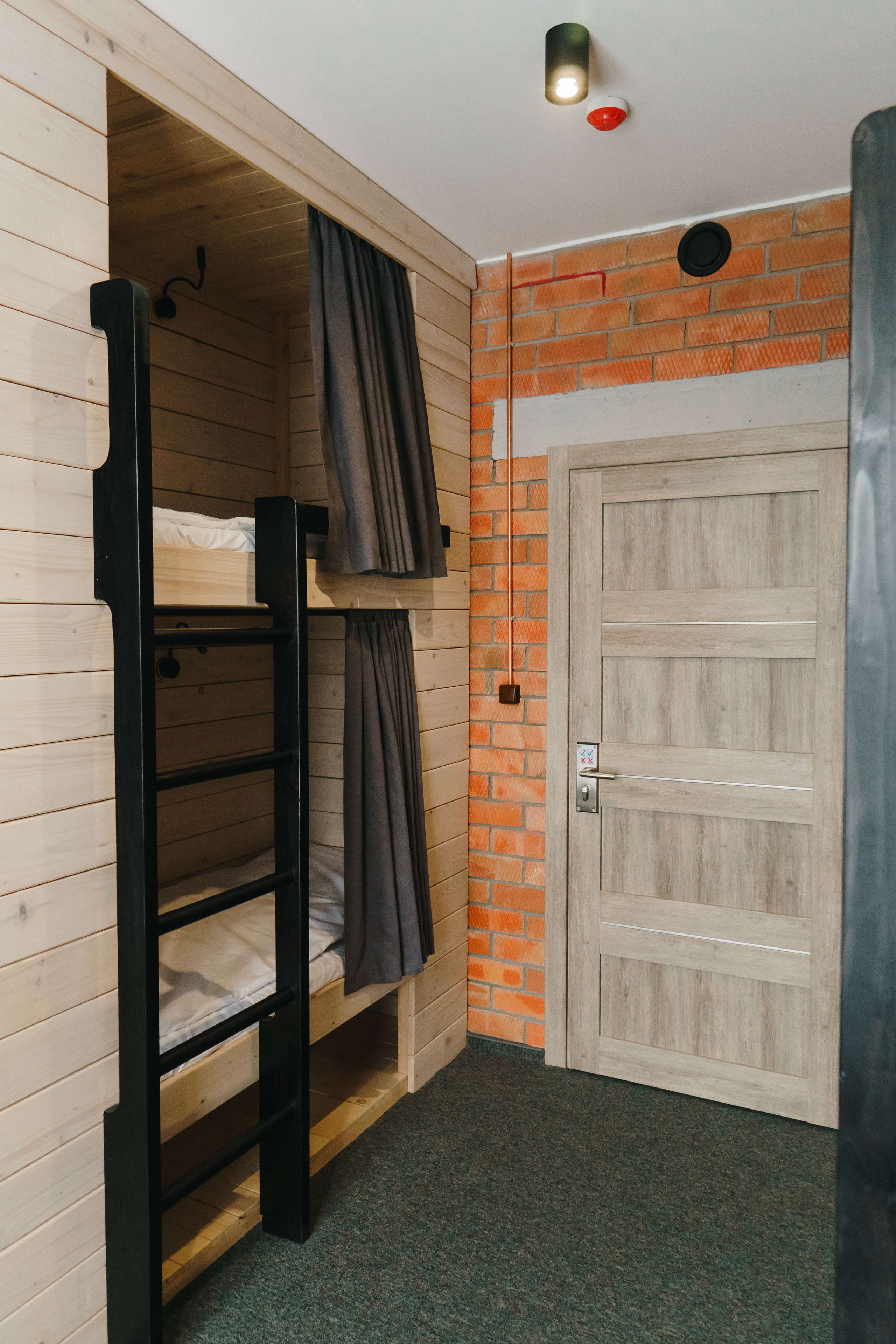 Chevalier Panorama ⏯. Фото • Відео • Аерозйомка • Контент для бізнесу