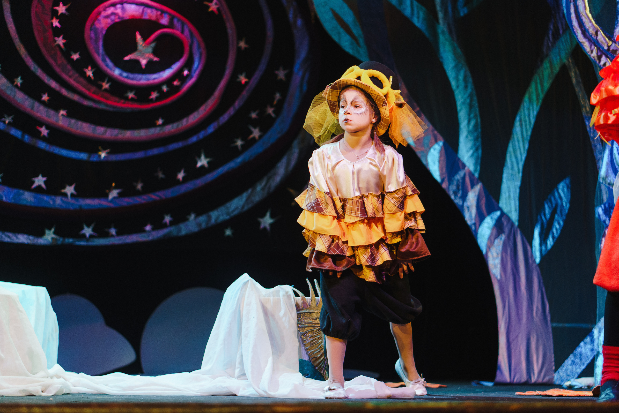 Театр «Сорванцы». Давайте никогда не расставаться. Фото • Відео • Аерозйомка • Контент для бізнесу