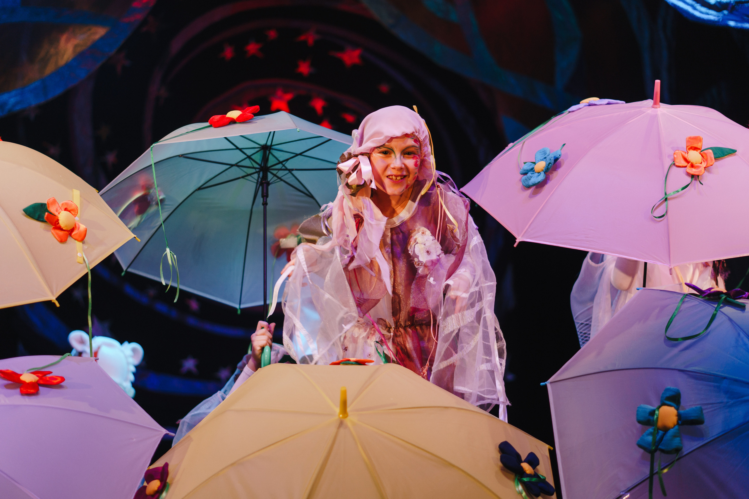 Театр «Сорванцы». Давайте никогда не расставаться. Фото • Відео • Аерозйомка • Контент для бізнесу