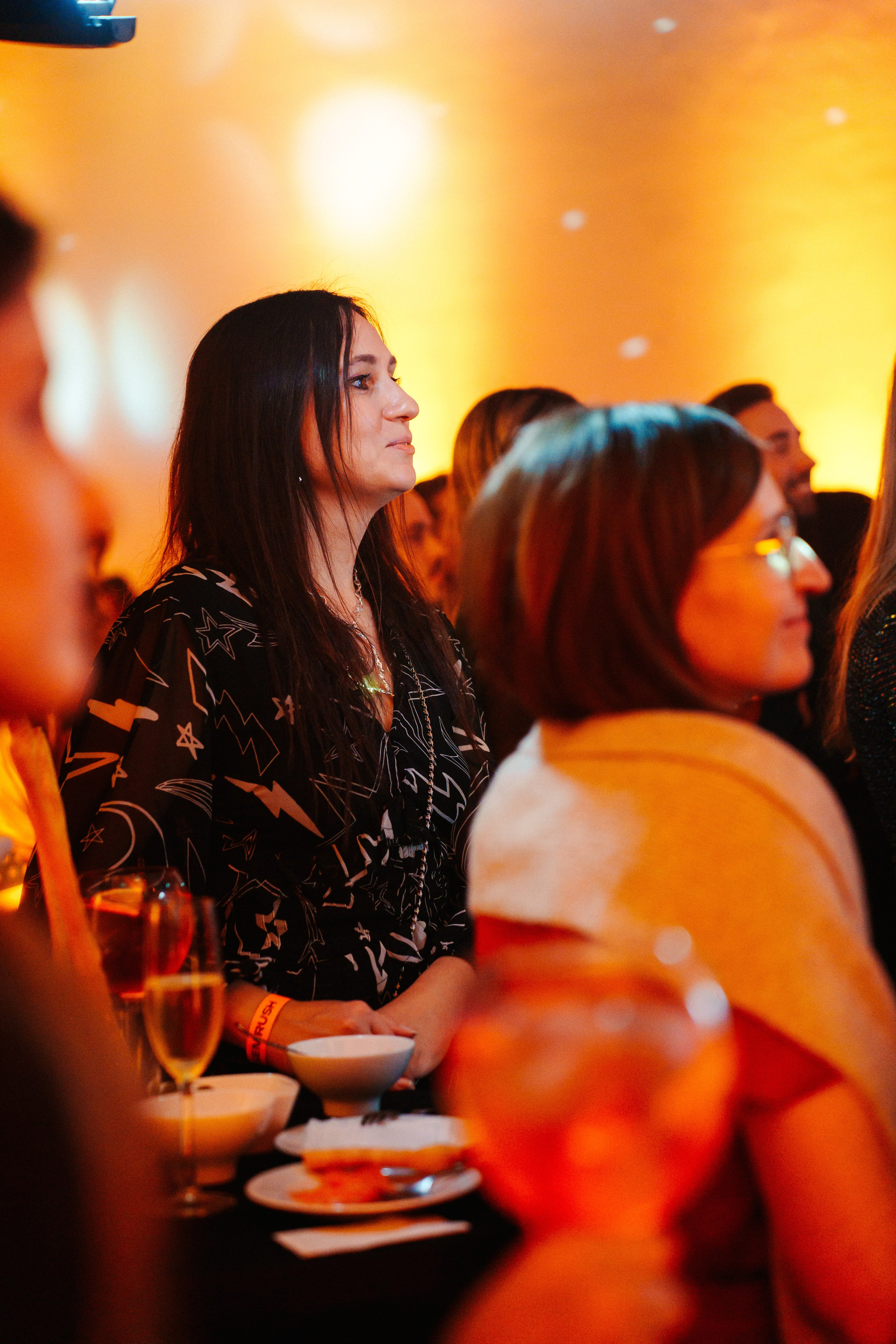 Barcelona — We shine together. Foto • Video • Produktion • Luftbildaufnahmen • Erstellung von Medien