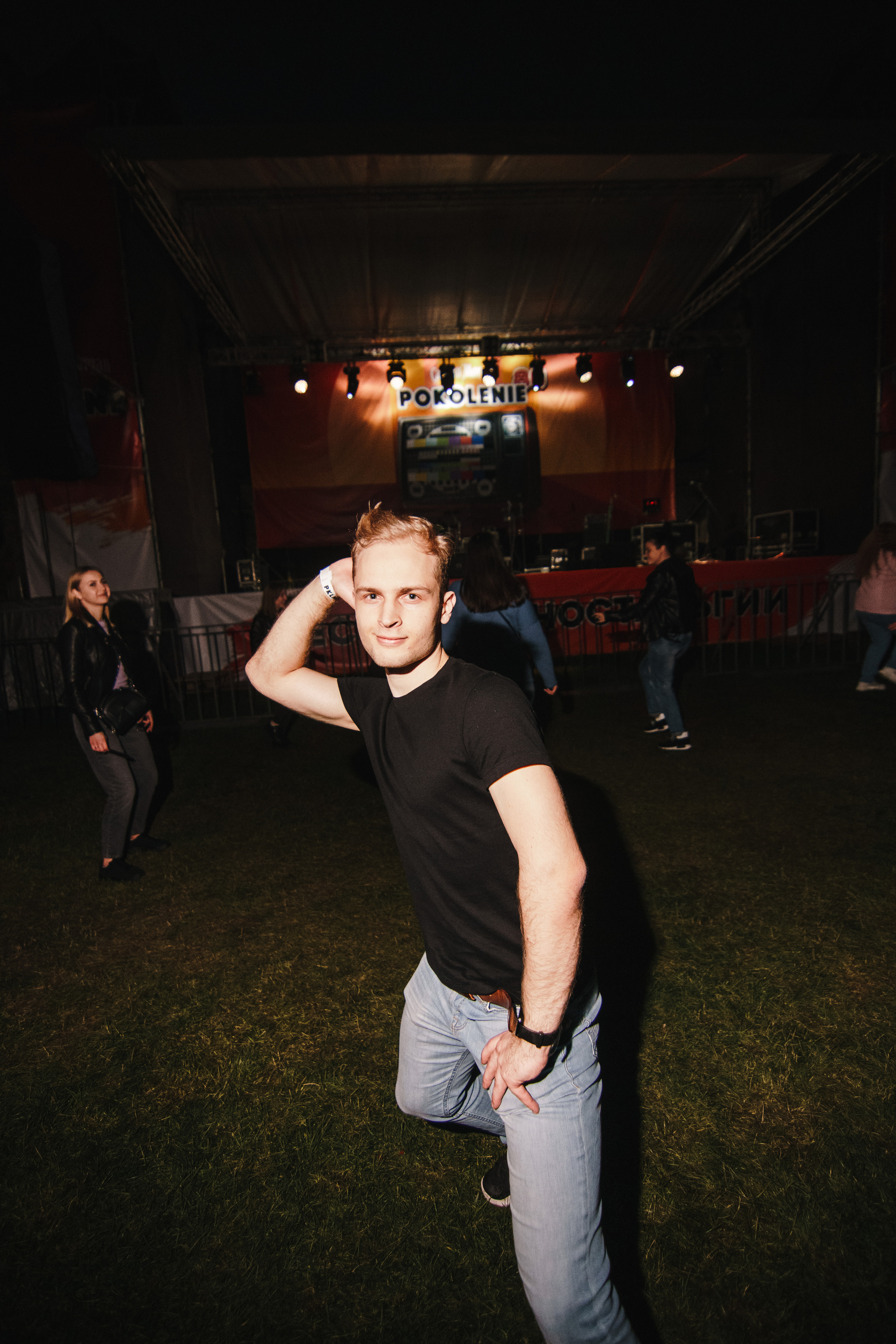 Фестиваль Поколение 90-х. День 2. Foto • Video • Produktion • Luftbildaufnahmen • Erstellung von Medien