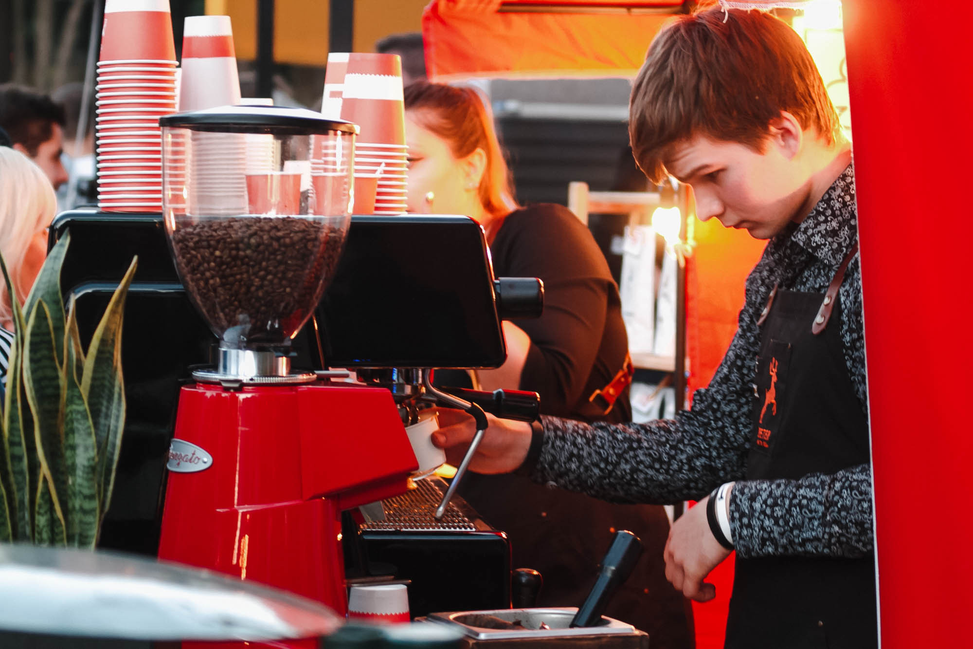 Фестиваль кофе в Центральном парке. Foto • Video • Produktion • Luftbildaufnahmen • Erstellung von Medien