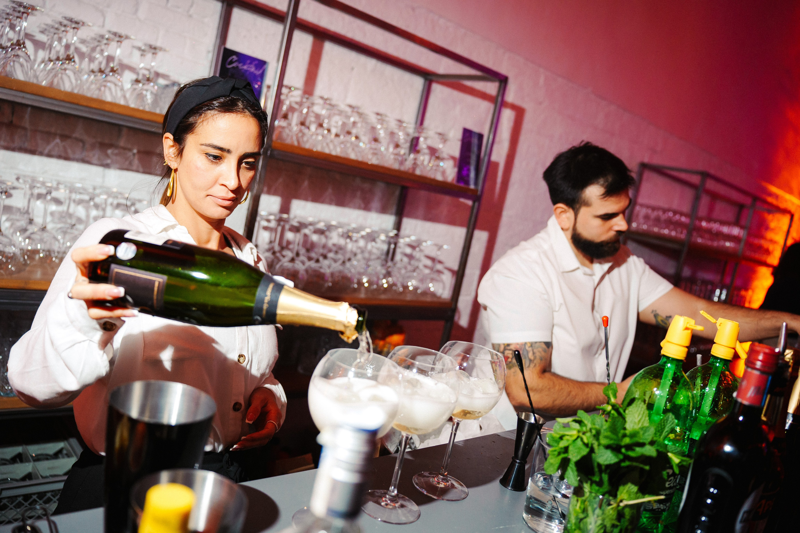 Barcelona — We shine together. Foto • Video • Produktion • Luftbildaufnahmen • Erstellung von Medien