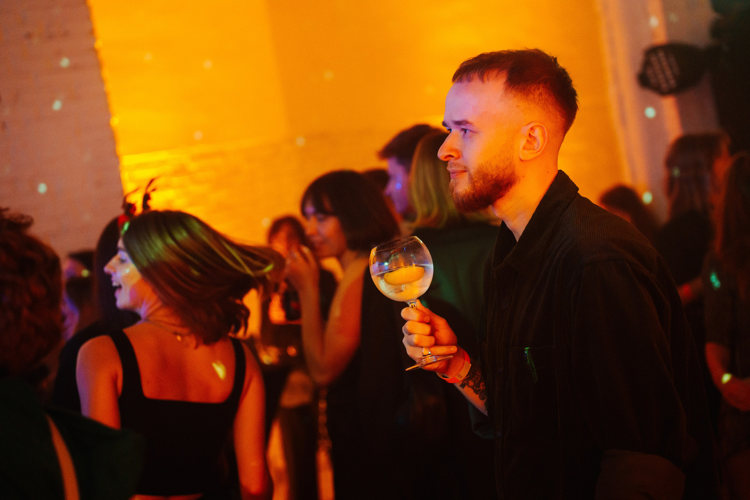 Barcelona — We shine together. Foto • Video • Produktion • Luftbildaufnahmen • Erstellung von Medien