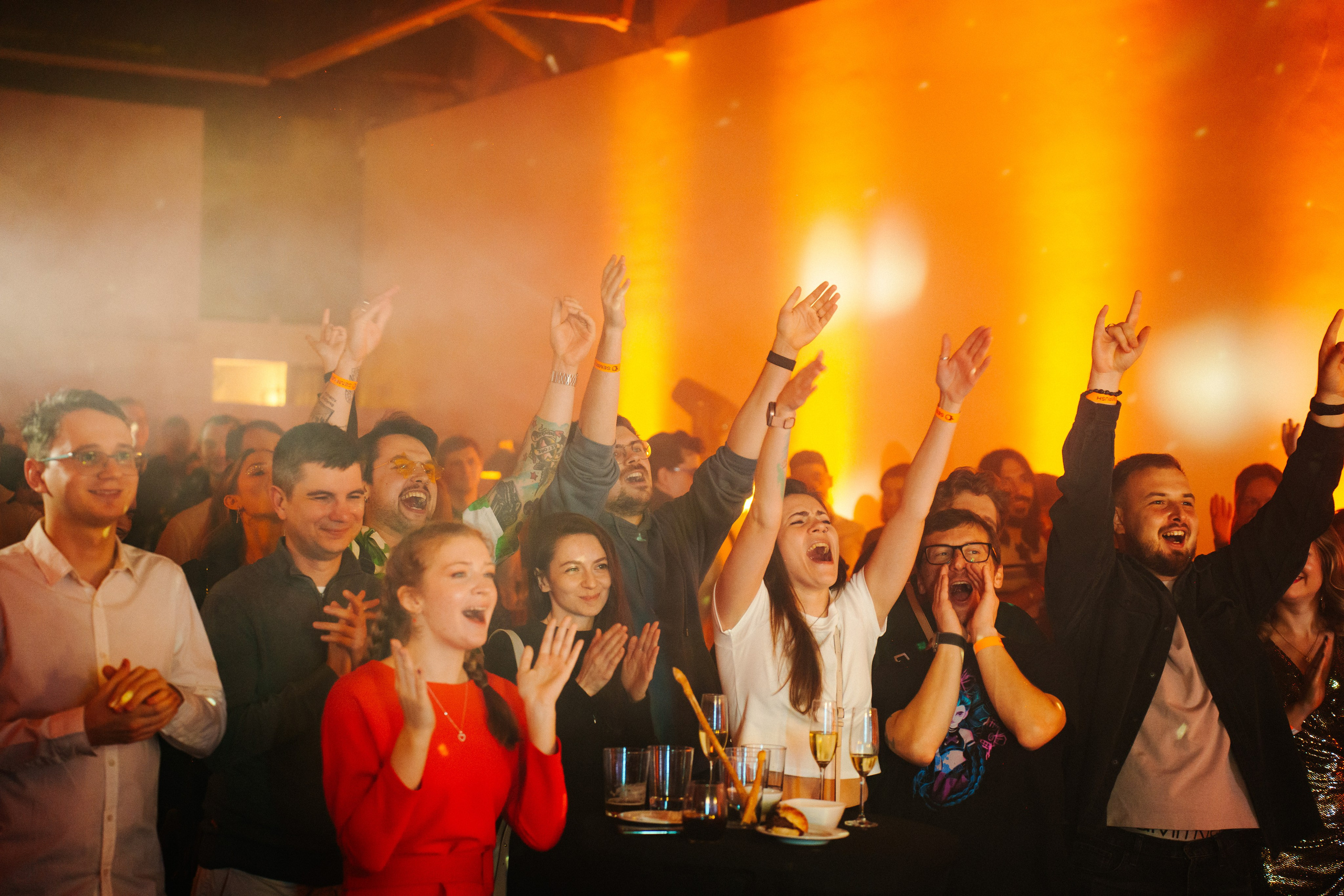 Barcelona — We shine together. Foto • Video • Produktion • Luftbildaufnahmen • Erstellung von Medien