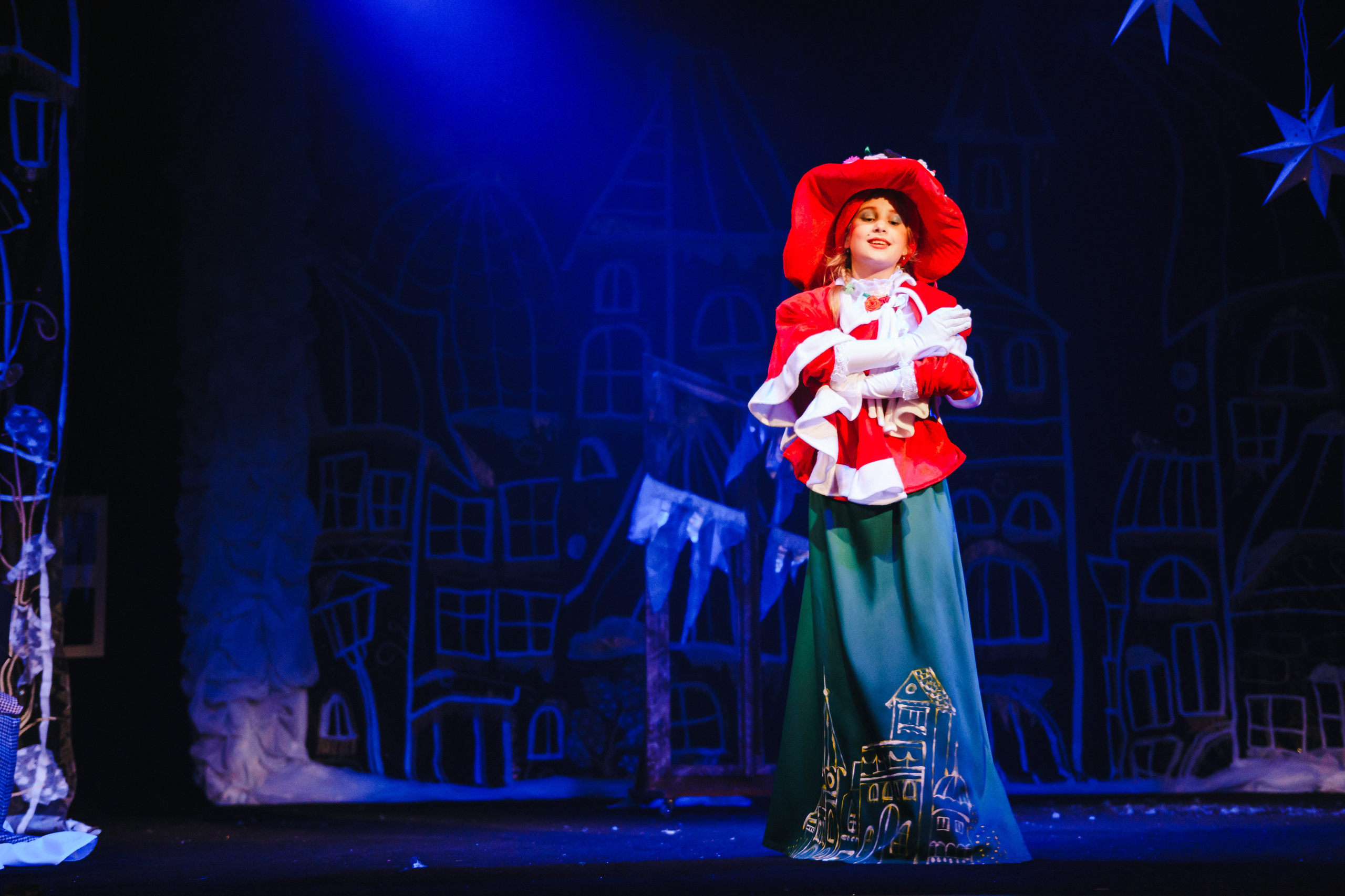 Театр «Сорванцы». Голубая стрела. Фото • Видео • Аэросъемка • Контент для бизнеса