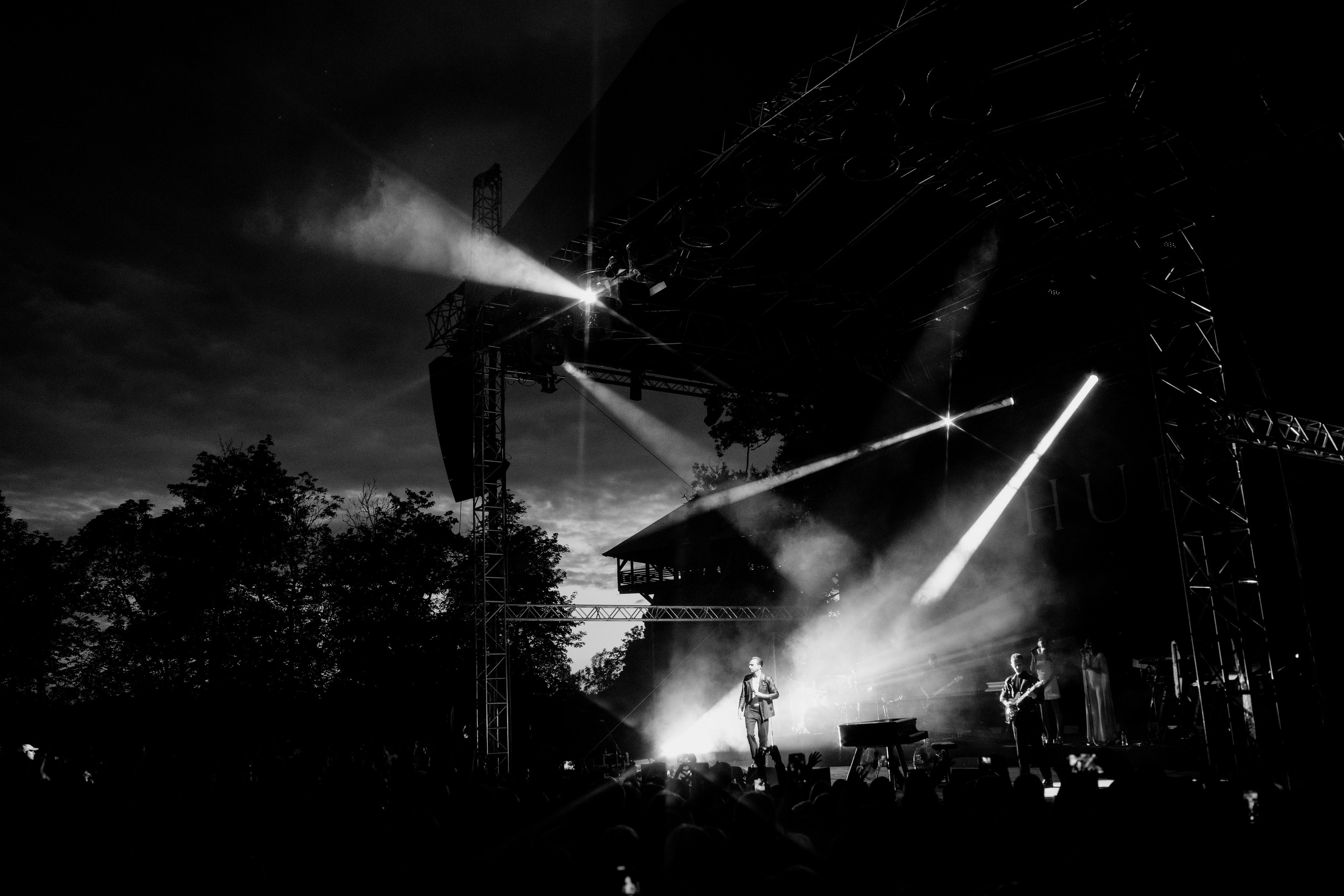 HURTS — Sigulda Medieval Castle. Фото • Відео • Аерозйомка • Контент для бізнесу