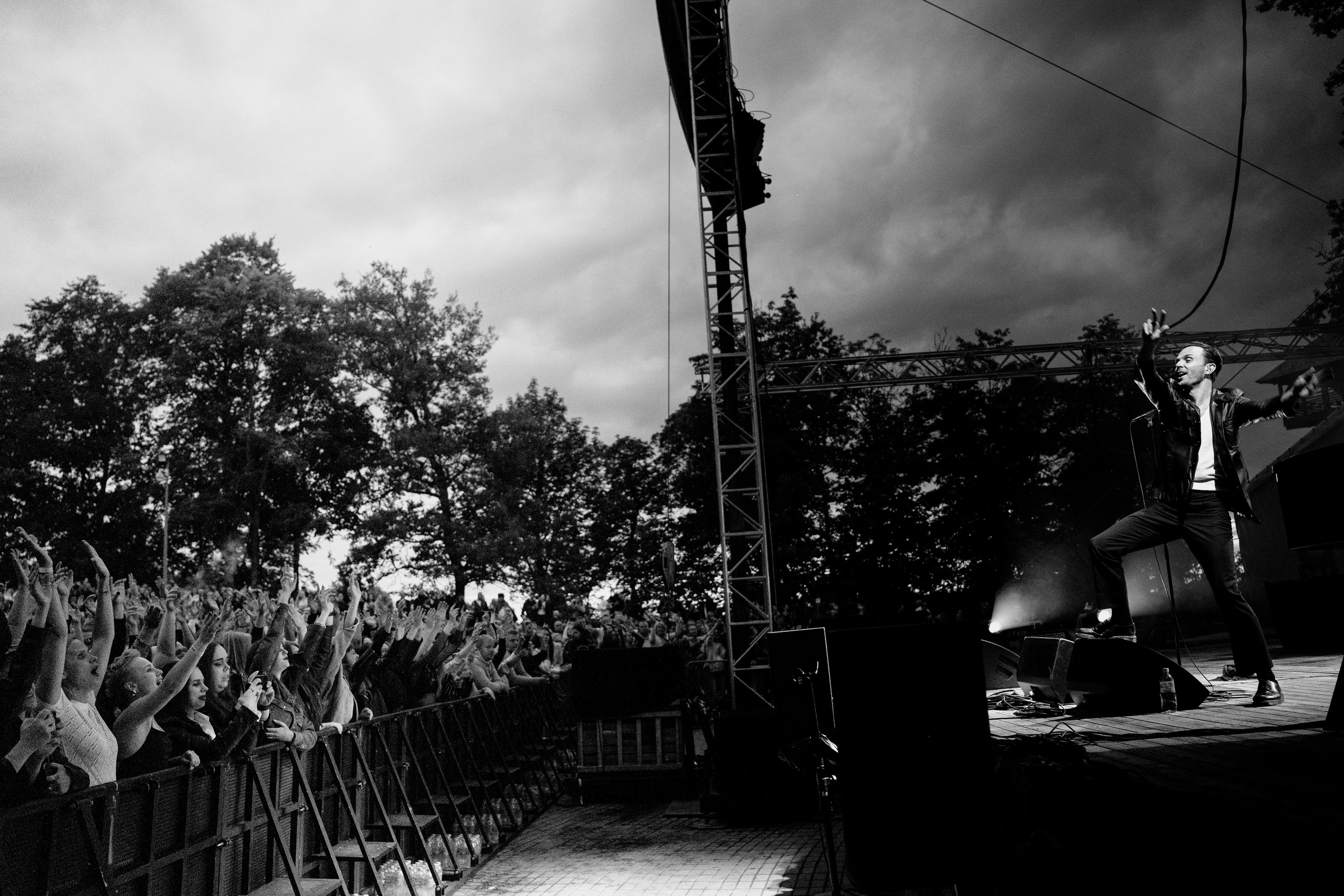 HURTS — Sigulda Medieval Castle. Фото • Відео • Аерозйомка • Контент для бізнесу