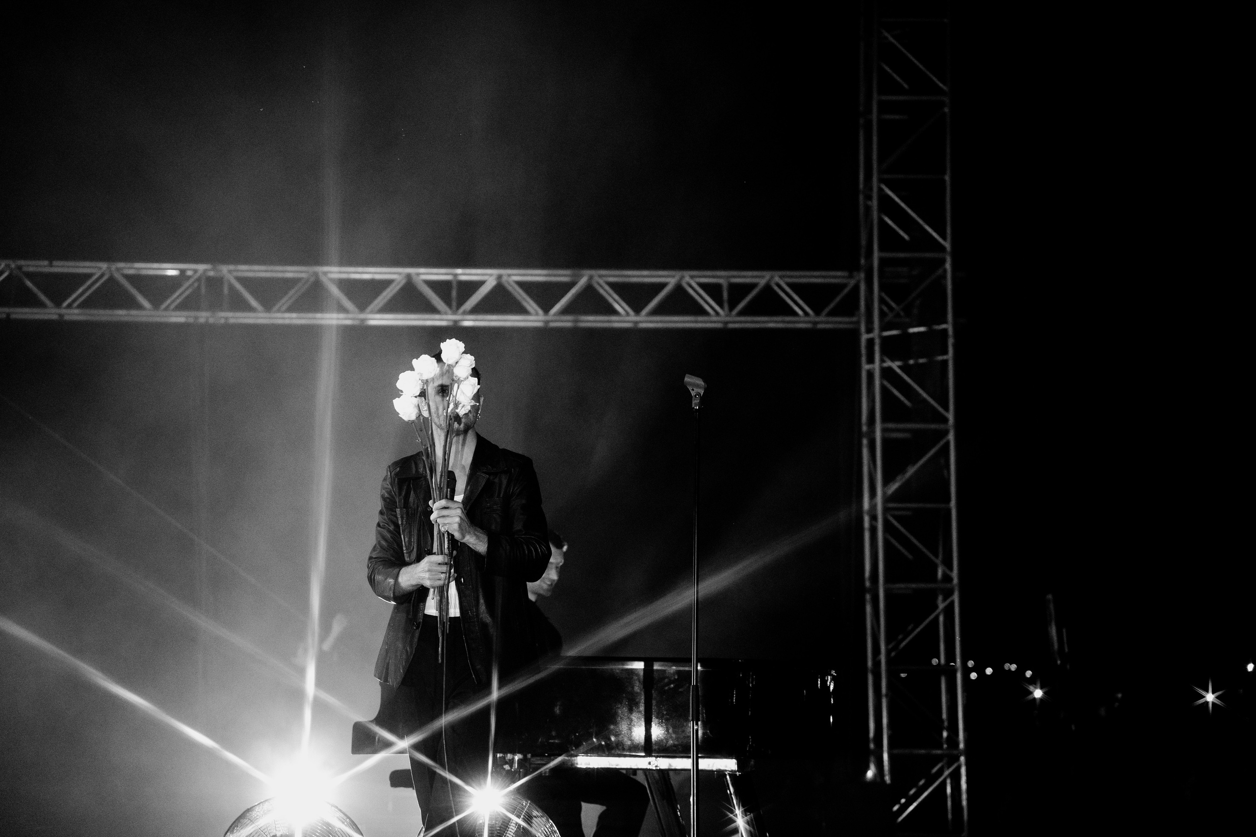 HURTS — Sigulda Medieval Castle. Фото • Відео • Аерозйомка • Контент для бізнесу