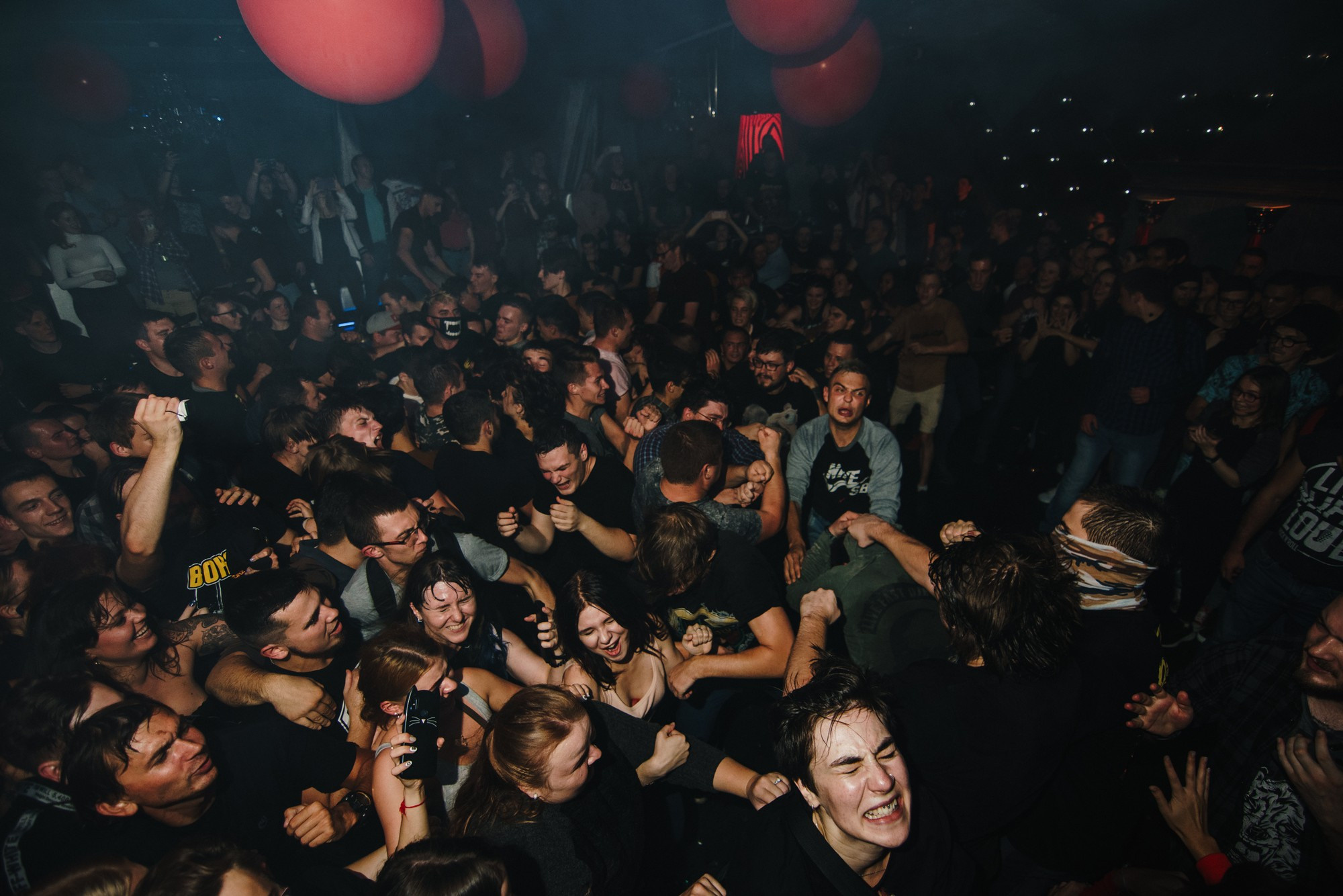 Anacondaz. Белгород — клуб «Часы». Фото • Відео • Аерозйомка • Контент для бізнесу