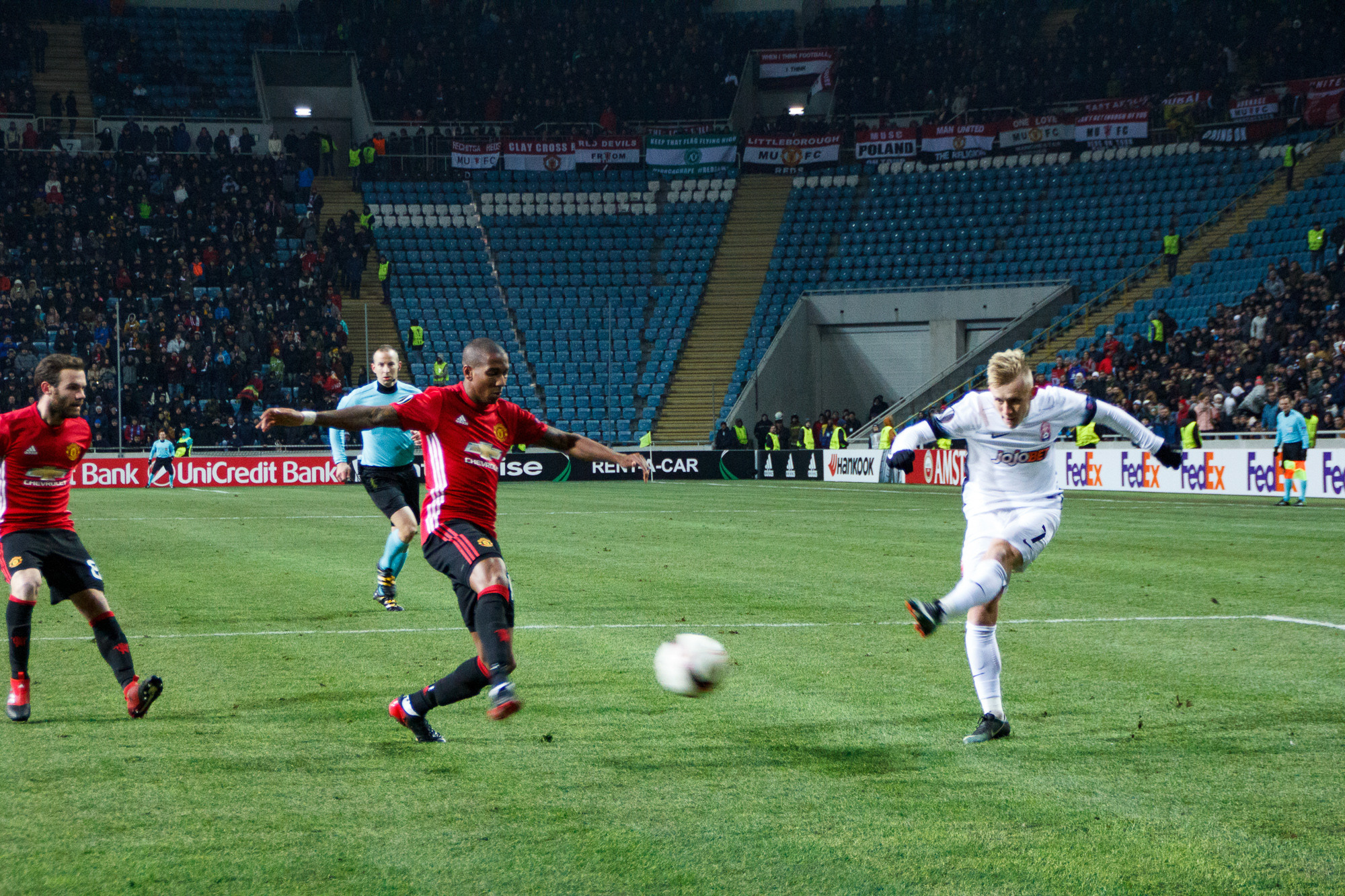 Заря Луганск — Манчестер Юнайтед. Фото • Відео • Аерозйомка • Контент для бізнесу