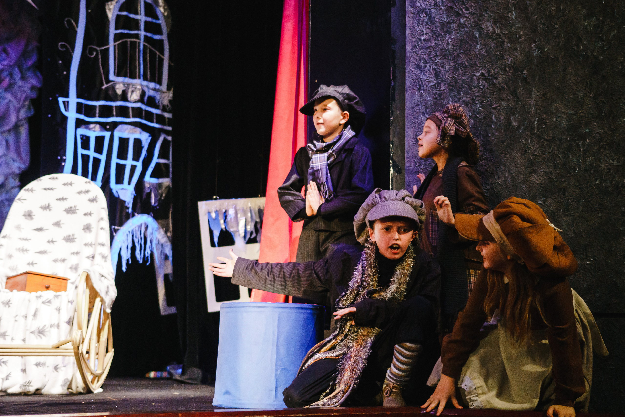 Театр «Сорванцы». Голубая стрела. Фото • Видео • Аэросъемка • Контент для бизнеса