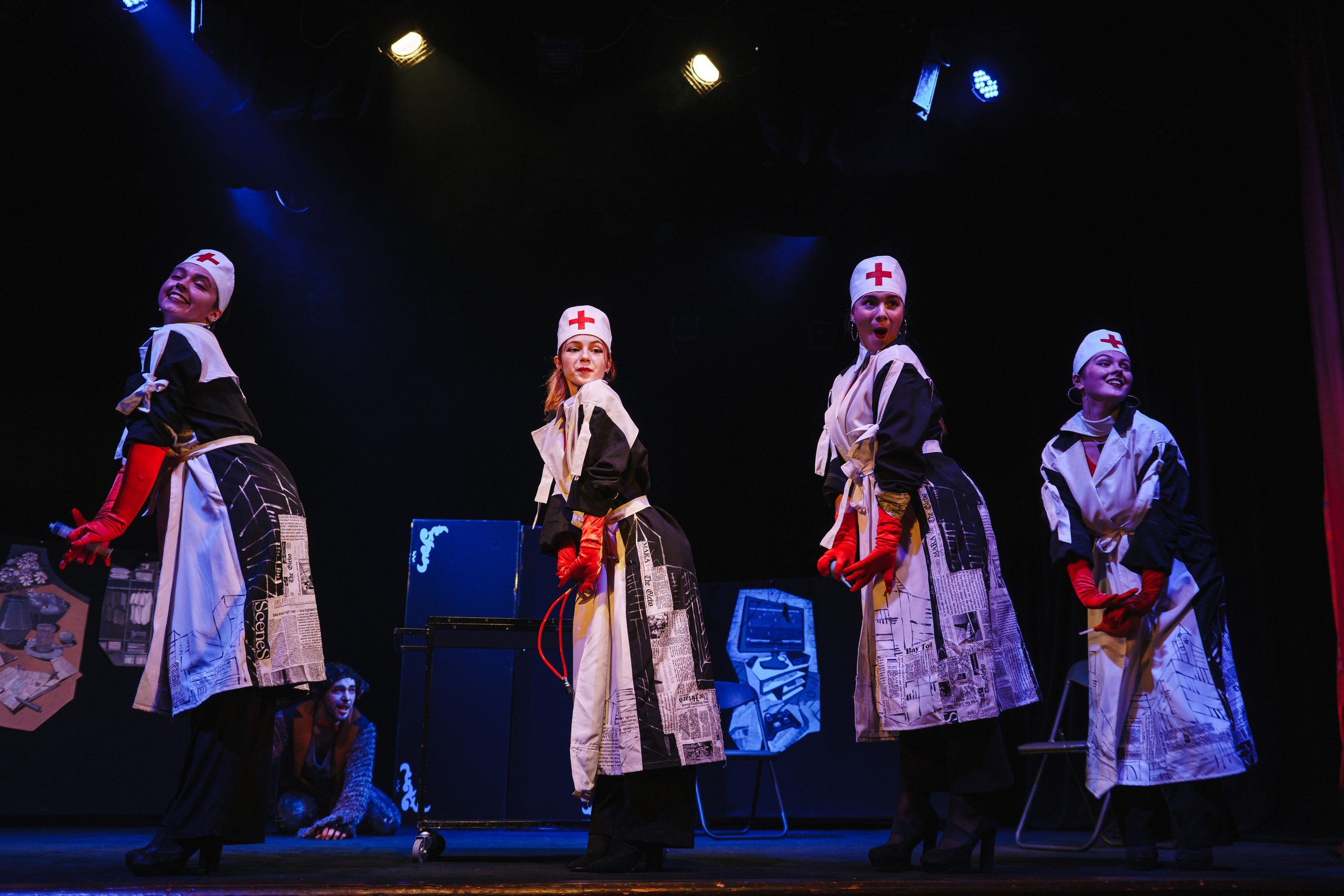 Театр «Сорванцы». Три плюс Кот. Фото • Видео • Аэросъемка • Контент для бизнеса