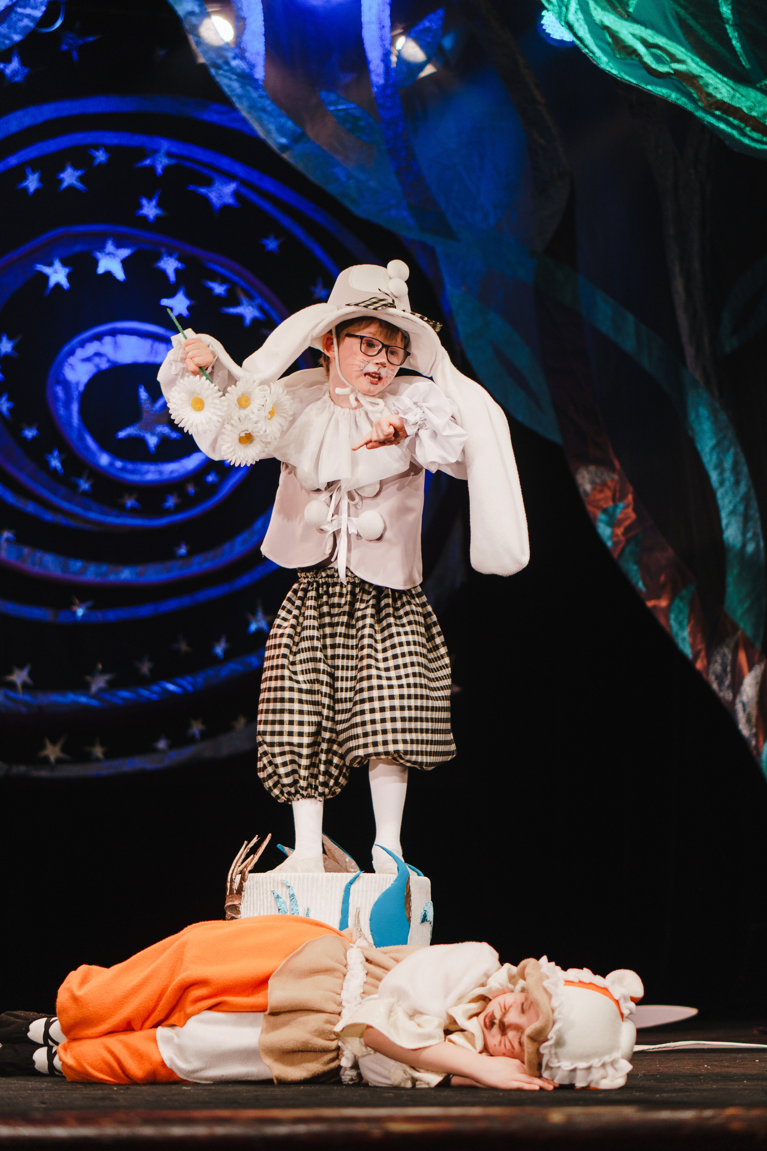 Театр «Сорванцы». Давайте никогда не расставаться. Фото • Відео • Аерозйомка • Контент для бізнесу