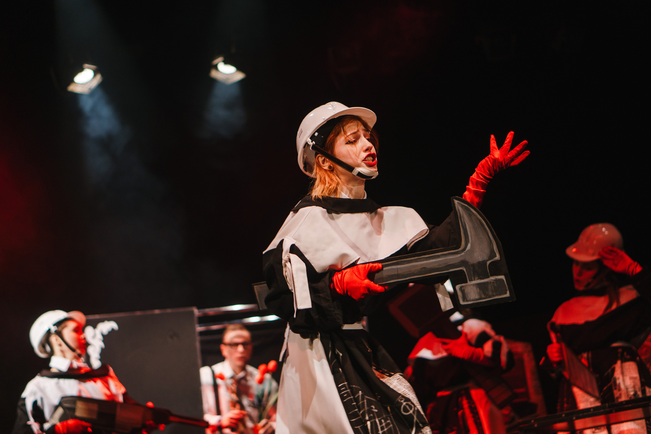 Театр «Сорванцы». Три плюс Кот. Фото • Видео • Аэросъемка • Контент для бизнеса