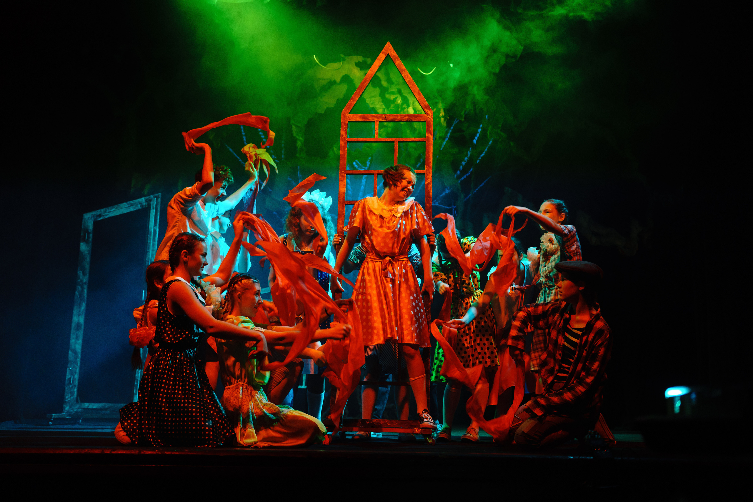 Театр «Сорванцы». Манюня. Фото • Відео • Аерозйомка • Контент для бізнесу